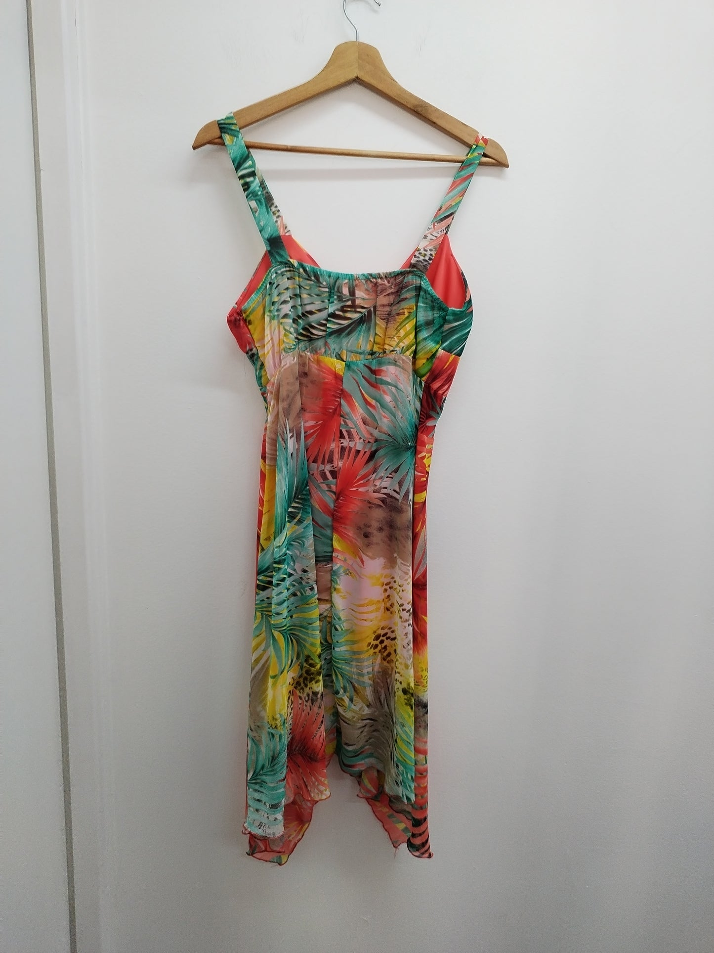 Robe à bretelles Patrcie Bréal fleurie Taille 38