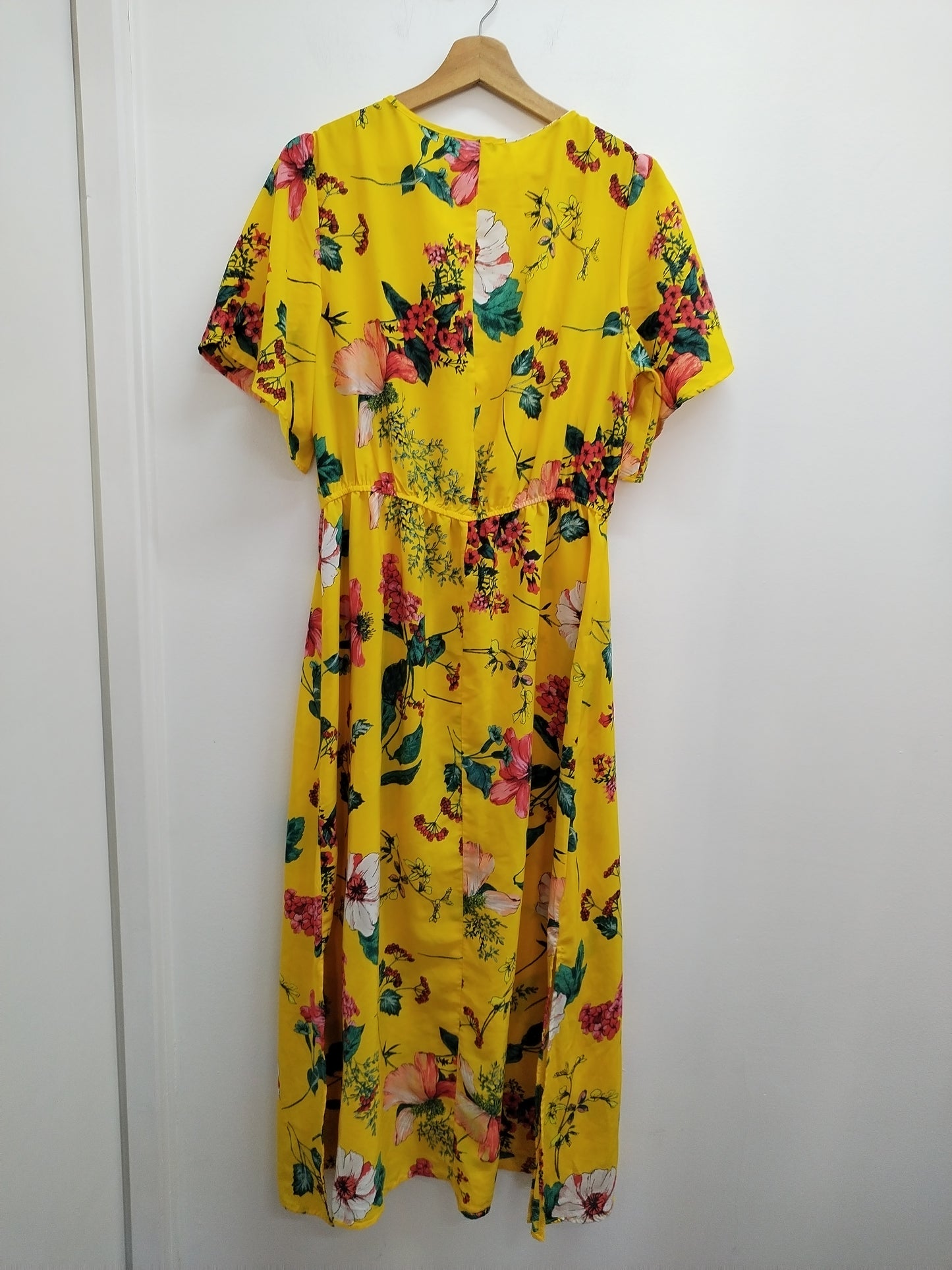 Robe longue manches courtes Kiabi jaune fleurie Taille 46