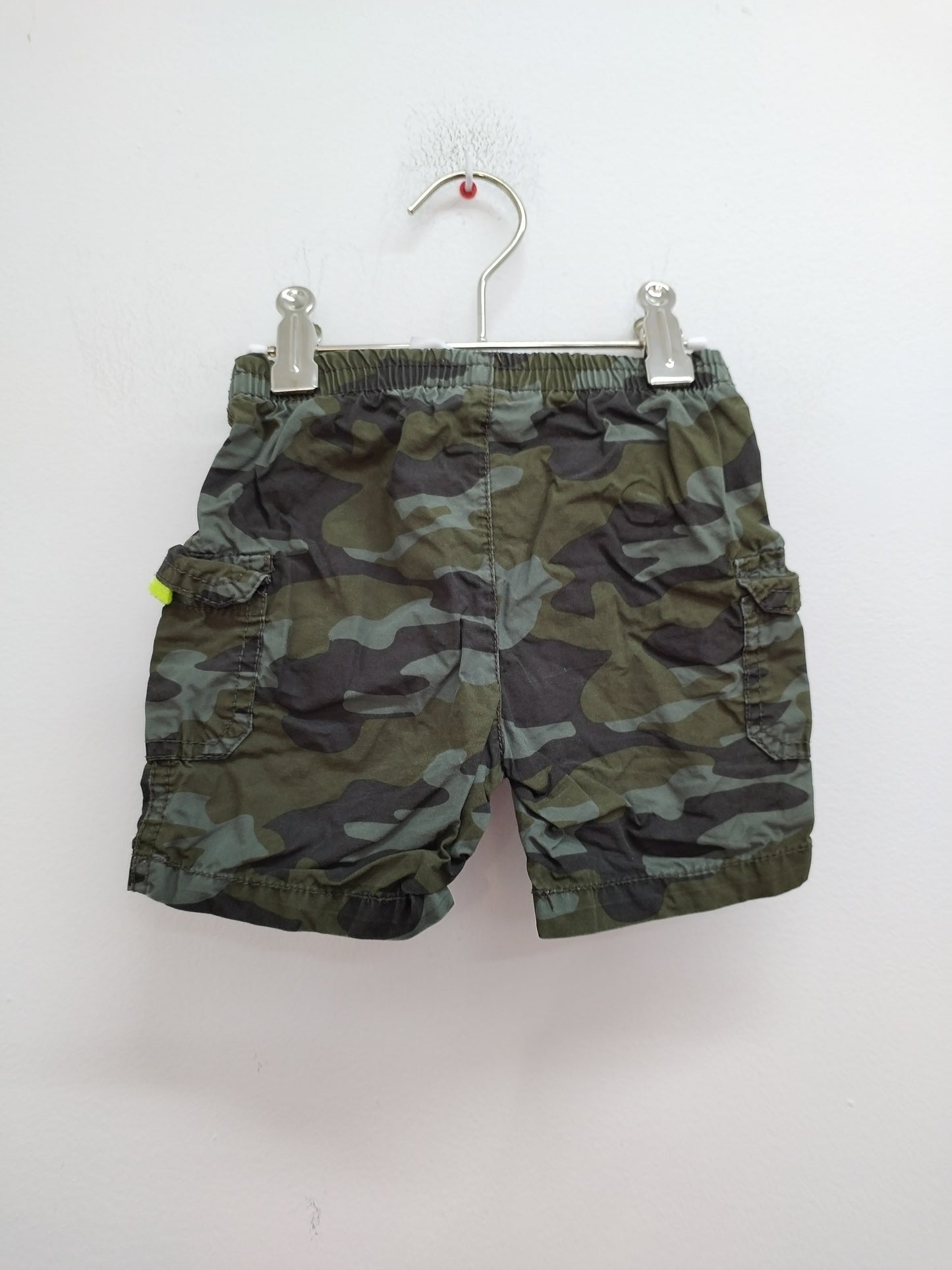 Short imprimé camouflage Taille 18 Mois