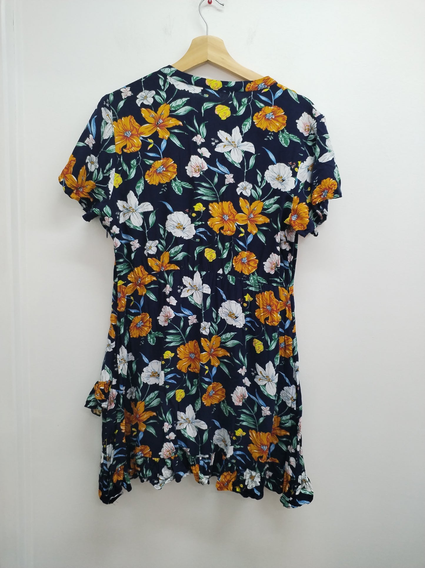 Robe manches courtes Colection IRL marine fleurie Taille 38