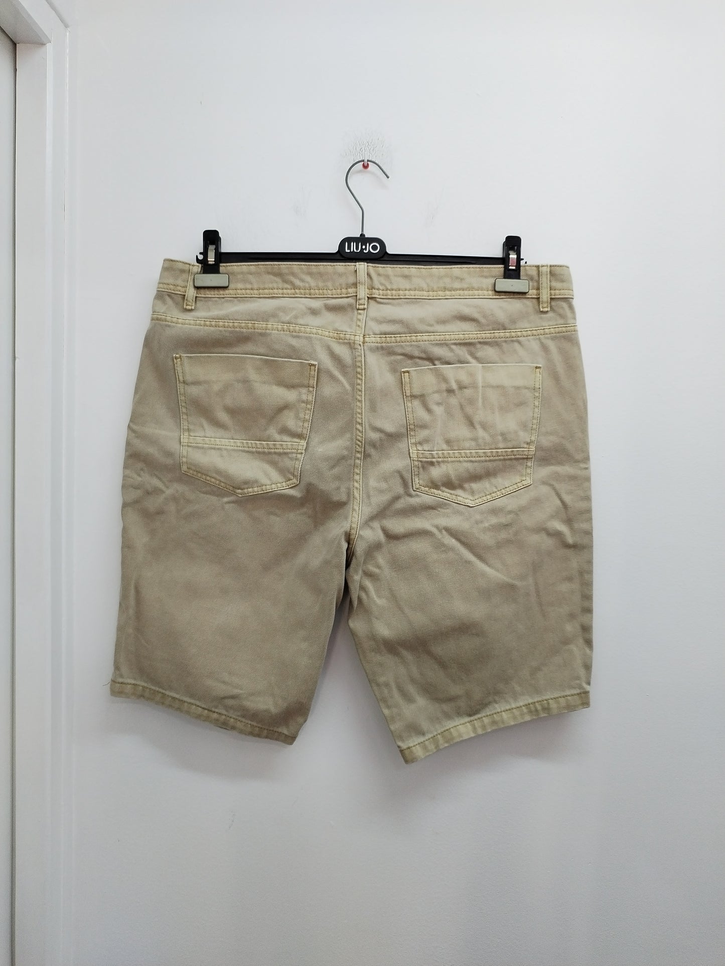 Bermuda en jeans Kiabi beige délavé Taille 48