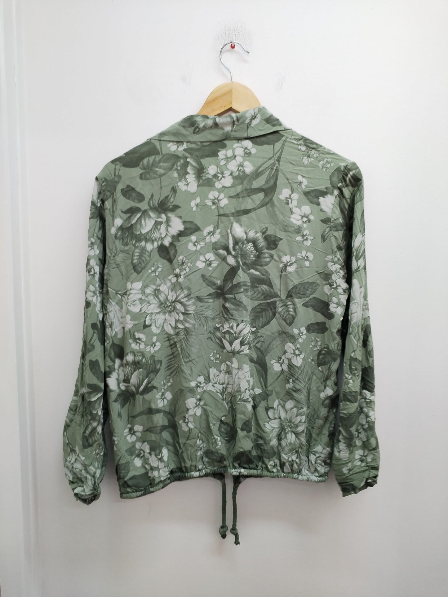 Chemise manches longues kaki fleuri Taille M