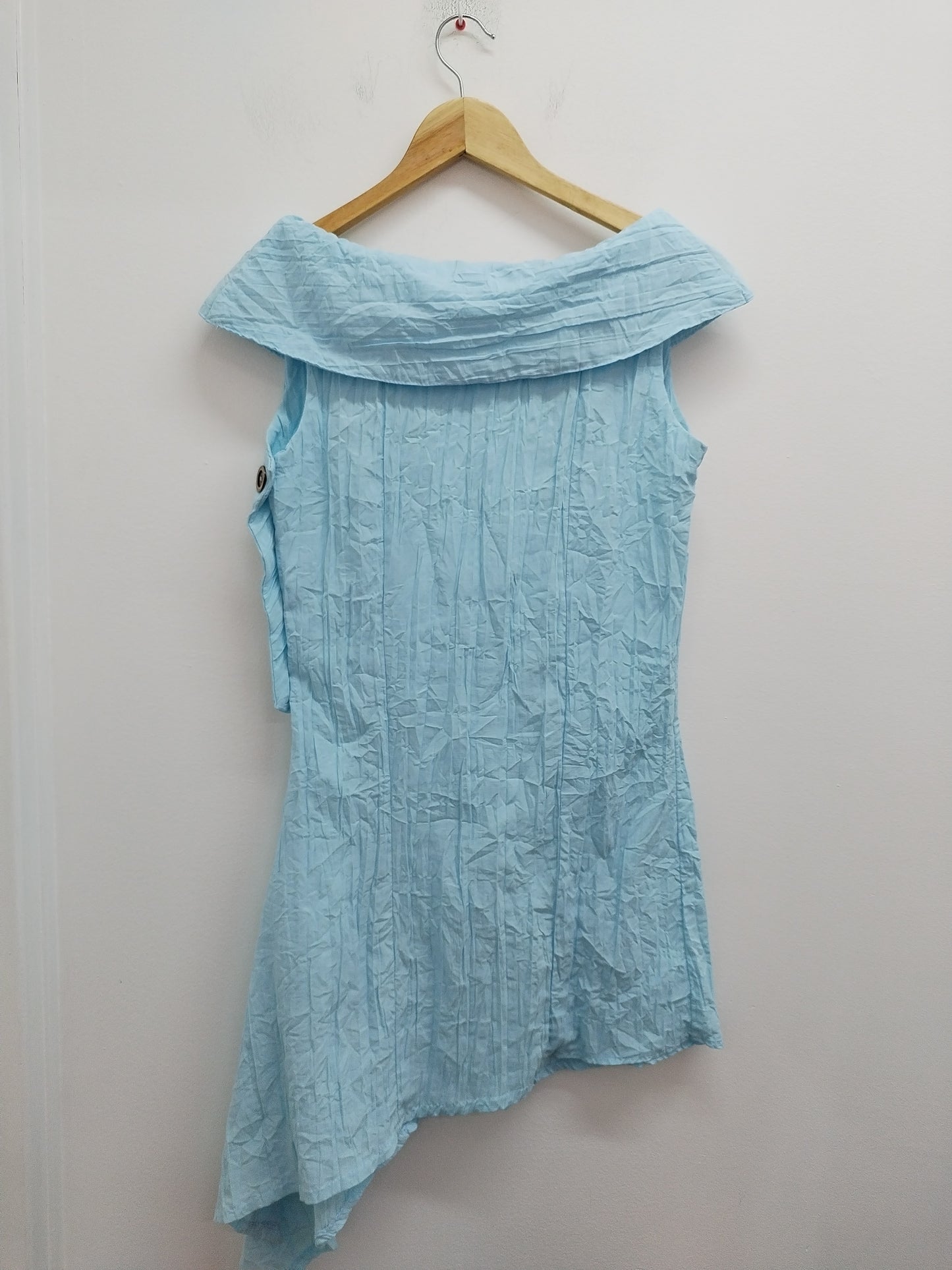 Tunique longue sans manches asymétrique Sarafina bleue claire Taille S
