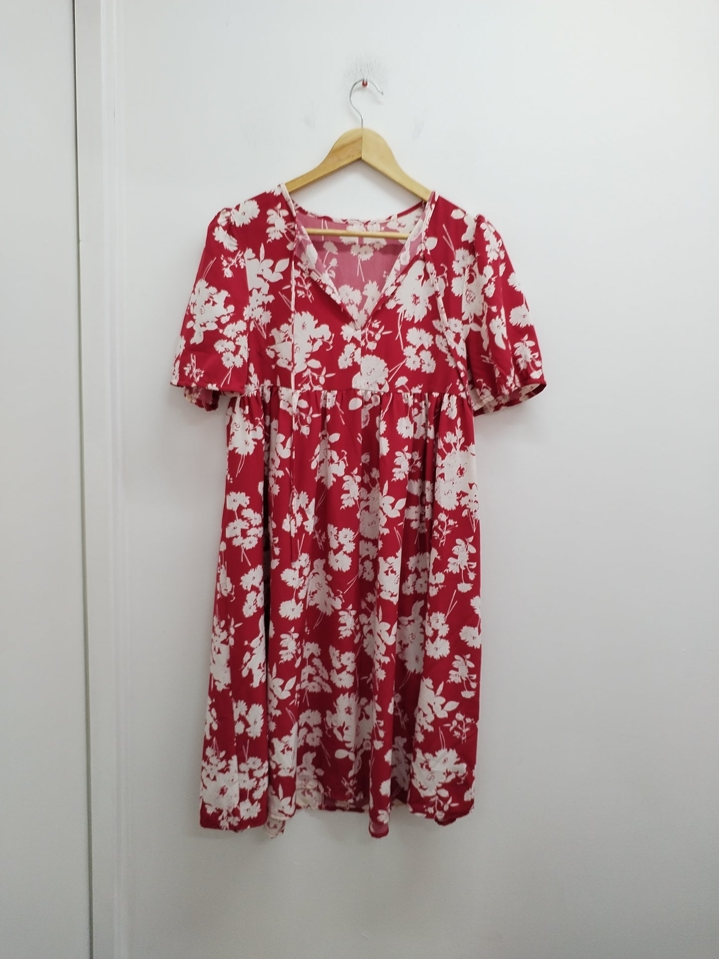 Robe manches courtes Shein rouge fleurie Taille S