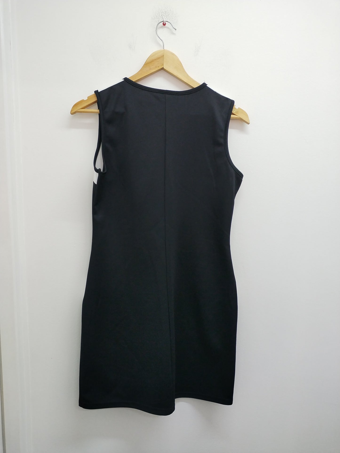 Robe sans manche Kiabi noire et blanche Taille 38/40