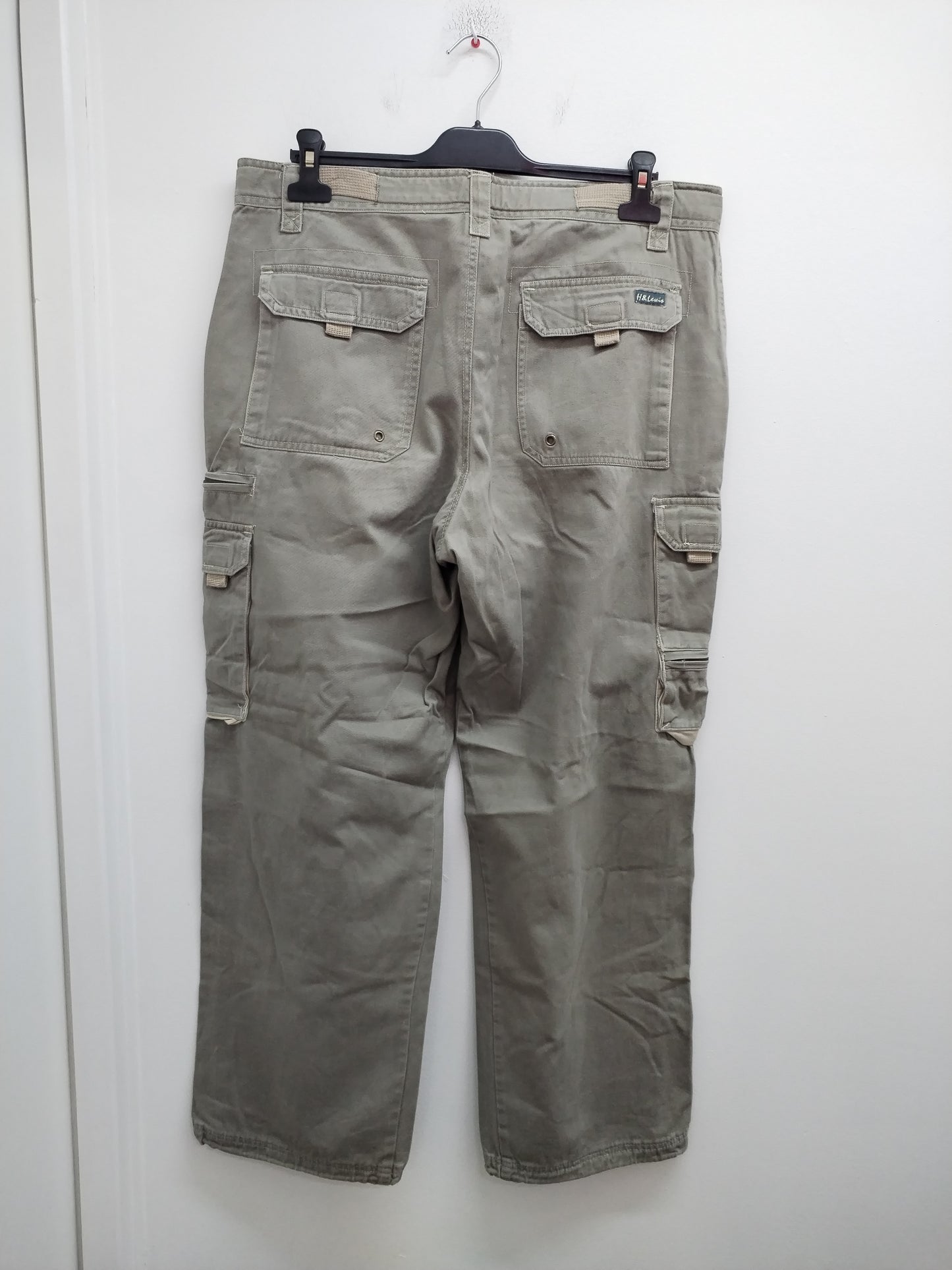 Pantalon H & Lewis gris Taille 46