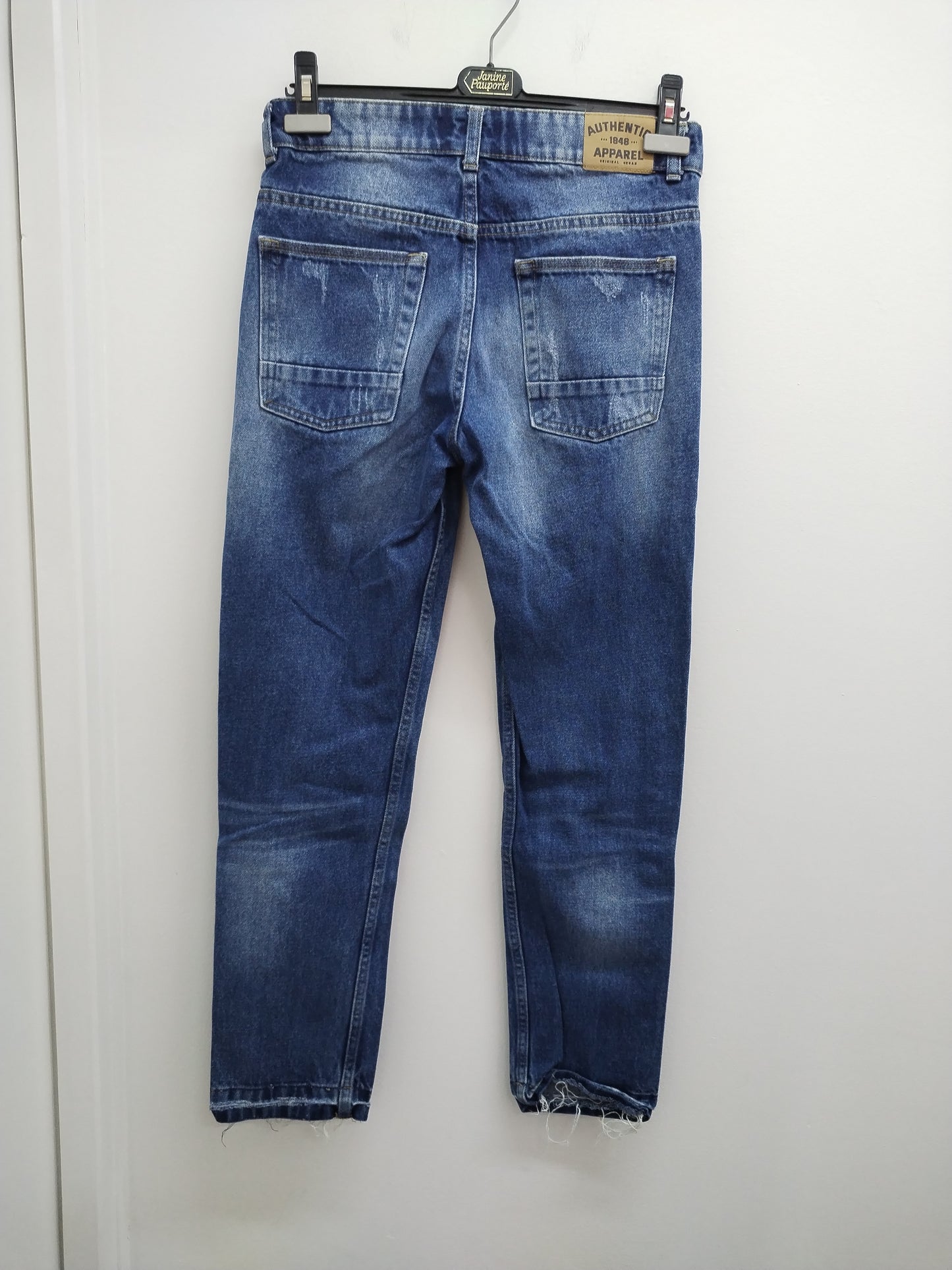 Jeans Kiabi bleu avec "usure" Taille 14 Ans