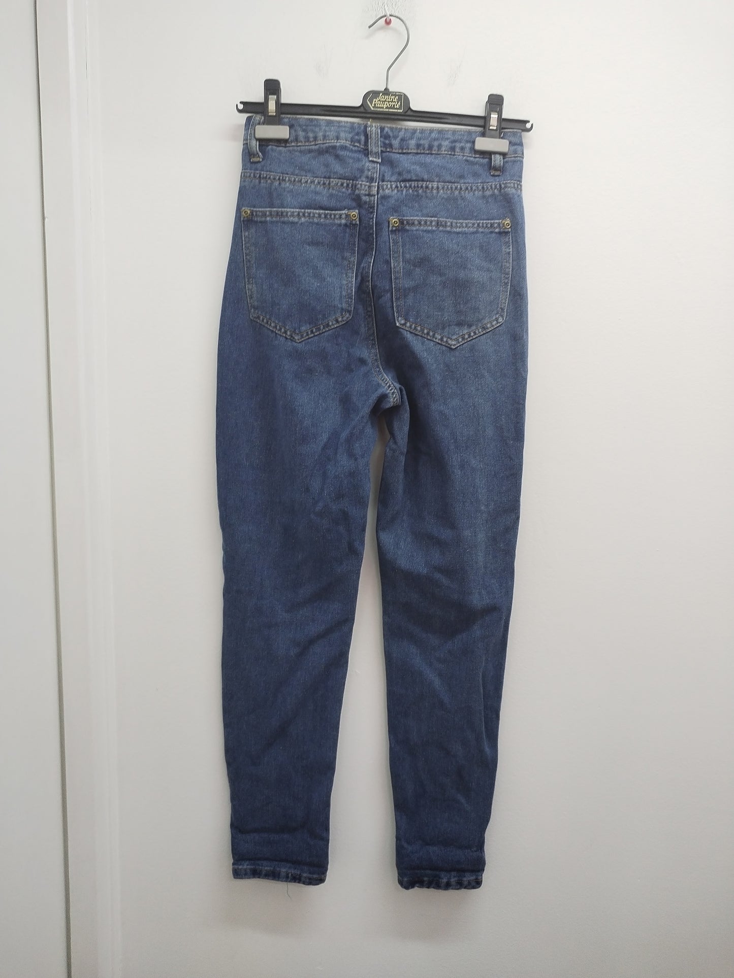 Jeans Boohoo bleu délavé avec "usure" Taille 34