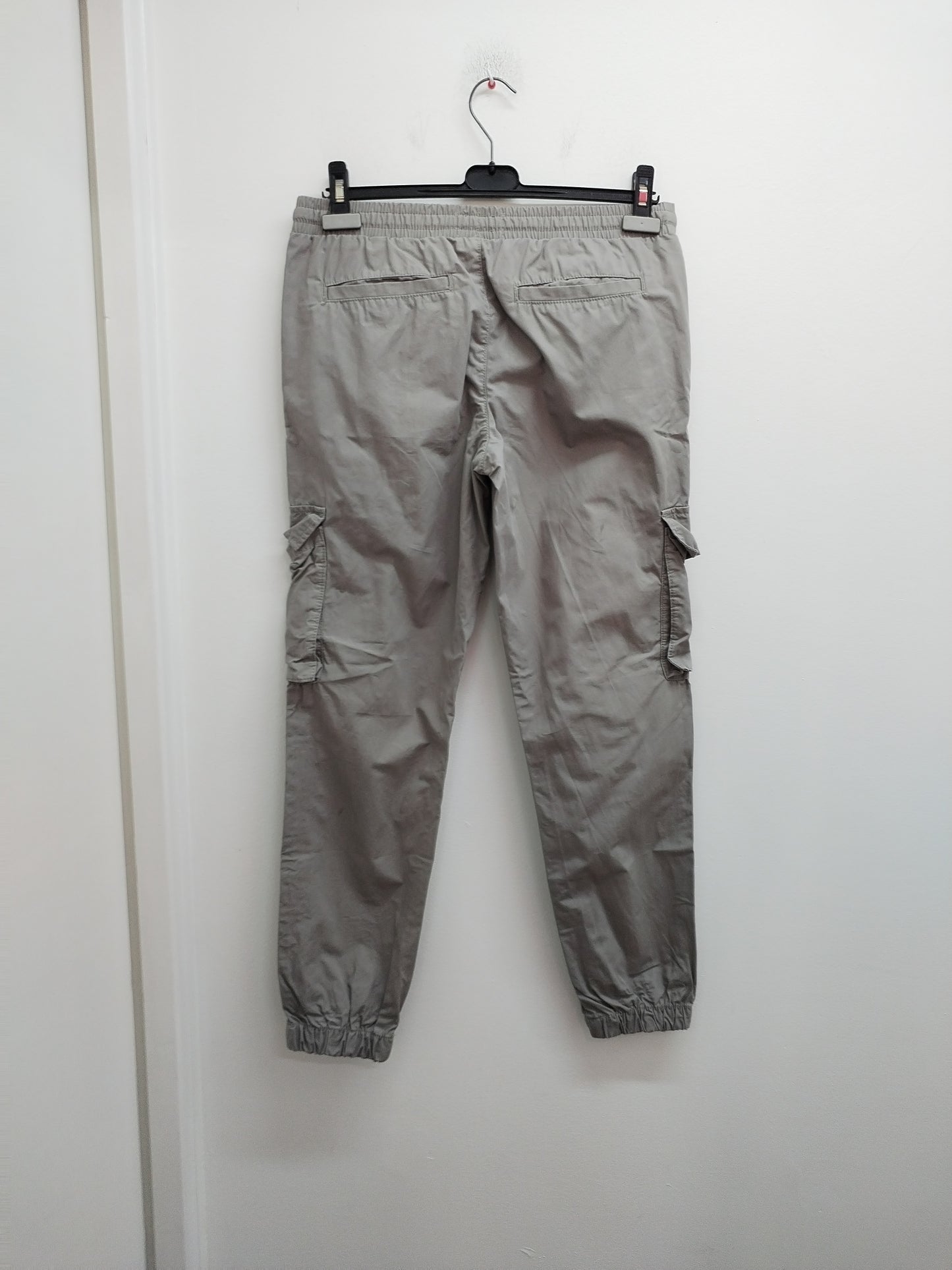 Pantalon cargo Asos gris clair Taille XS