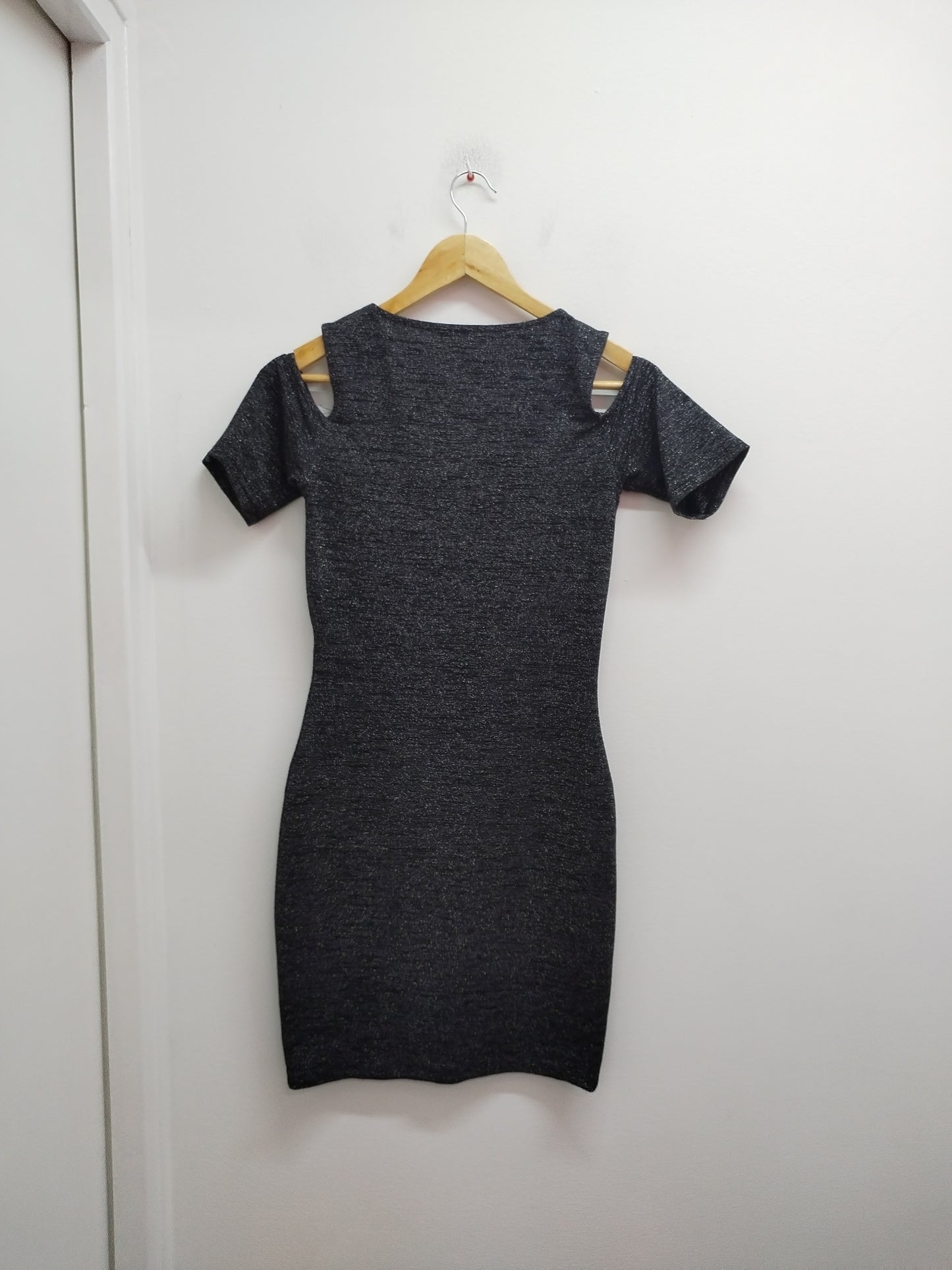 Robe manches courtes Only noire et argentée Taille S