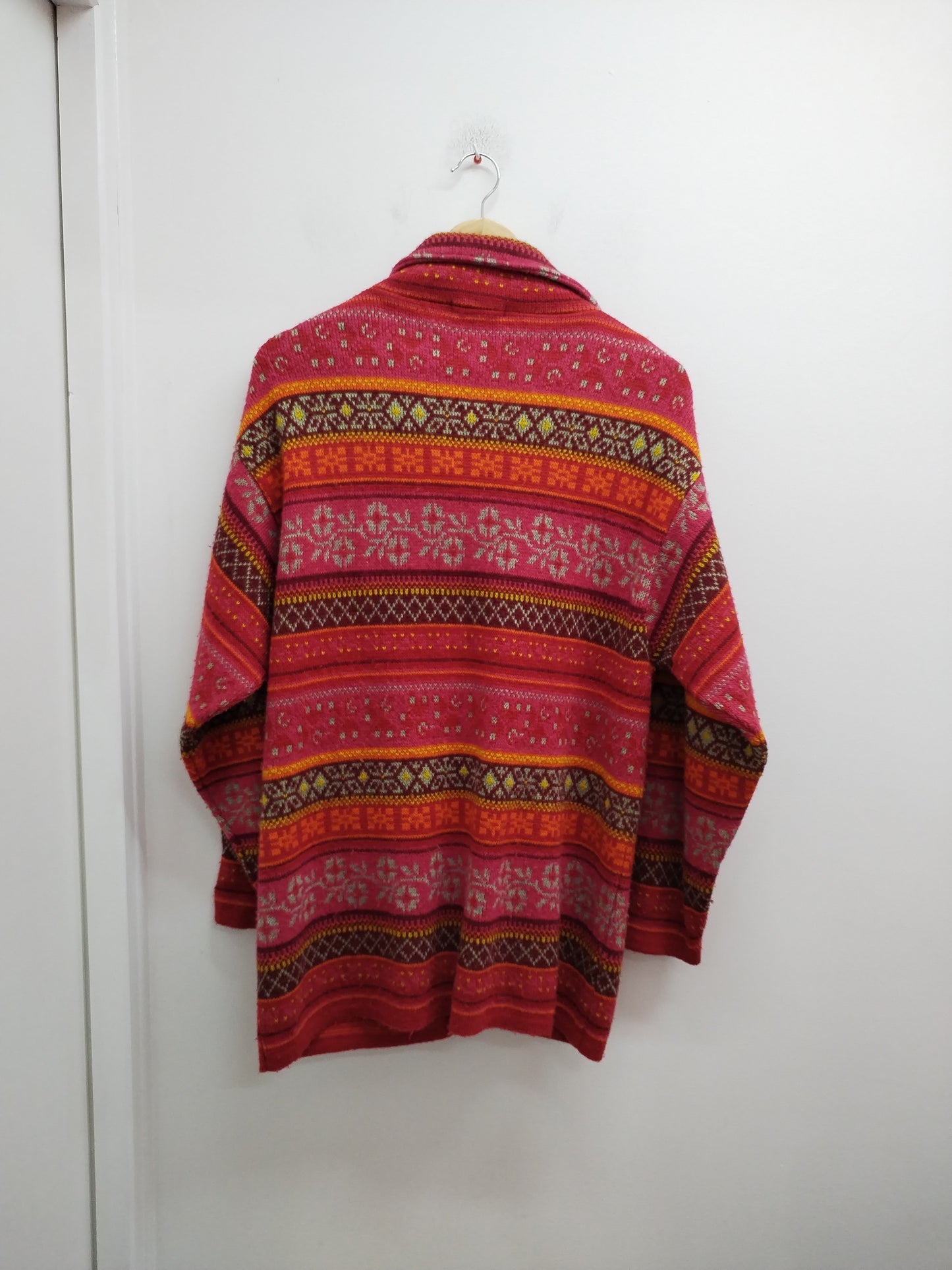 Gilet long Véronique Delachaux rose, rouge et orange à motifs Taille M