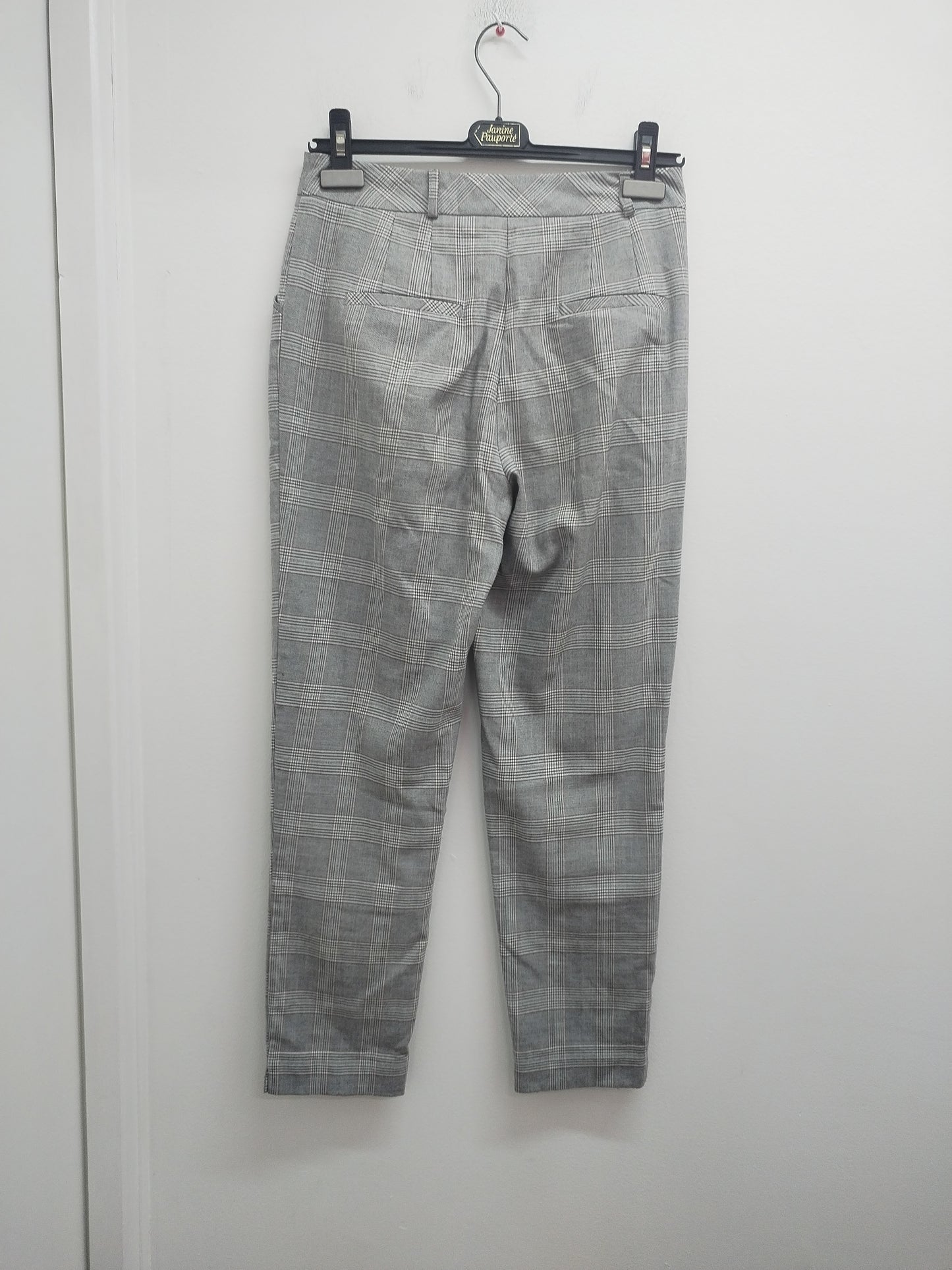 Pantalon Camaïeu gris à carreaux Taille 36