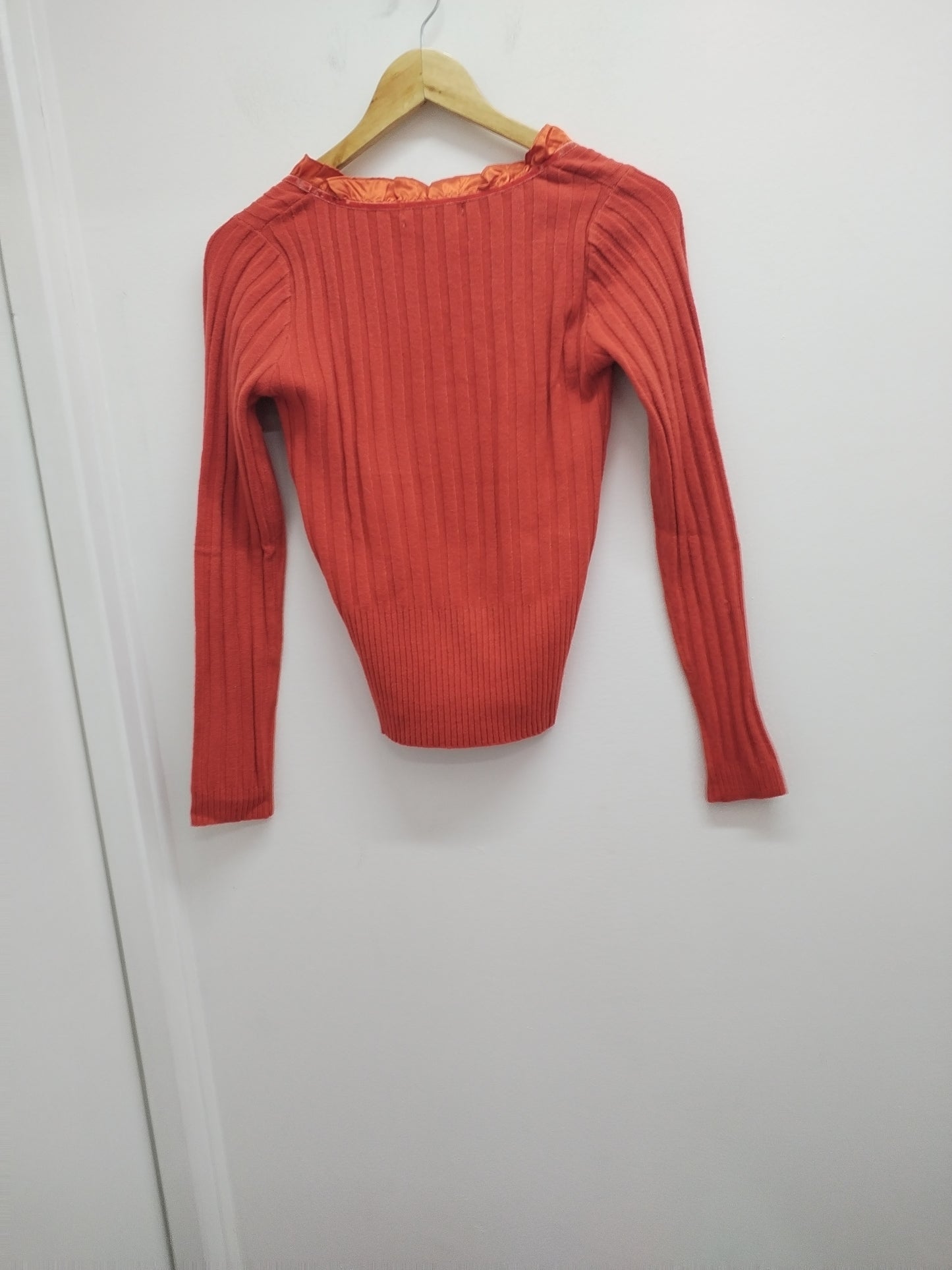 Pull fin orange avec col velours Taille S