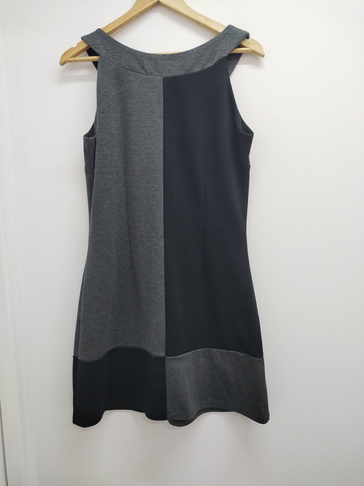 Robe sans manche Cache-Cache noire et grise Taille 38