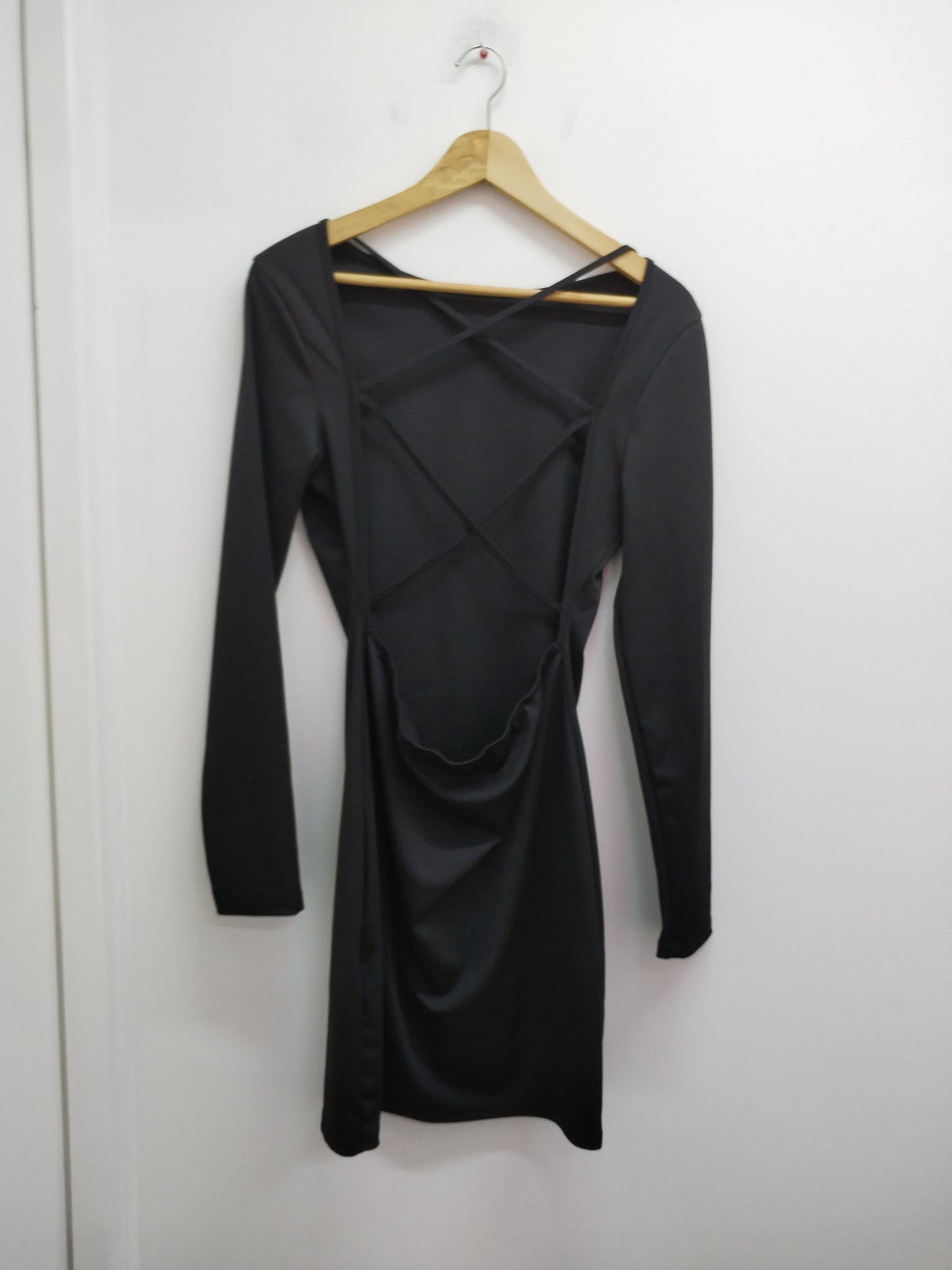 Robe manches longues Shein noire avec dos nu Taille 40/42