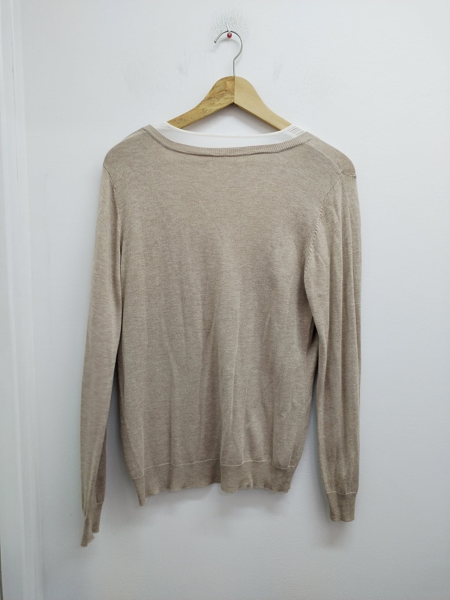 Pull fin beige avec col blanc Taille M