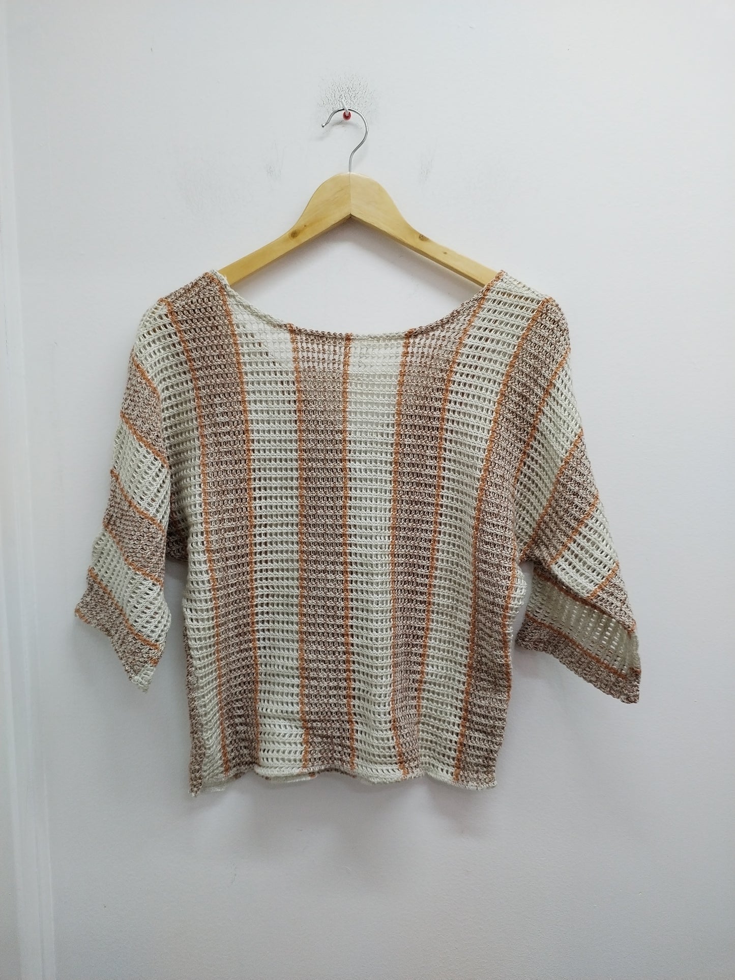 Pull manches 3/4 mailles ajourées beige et marron Taille S