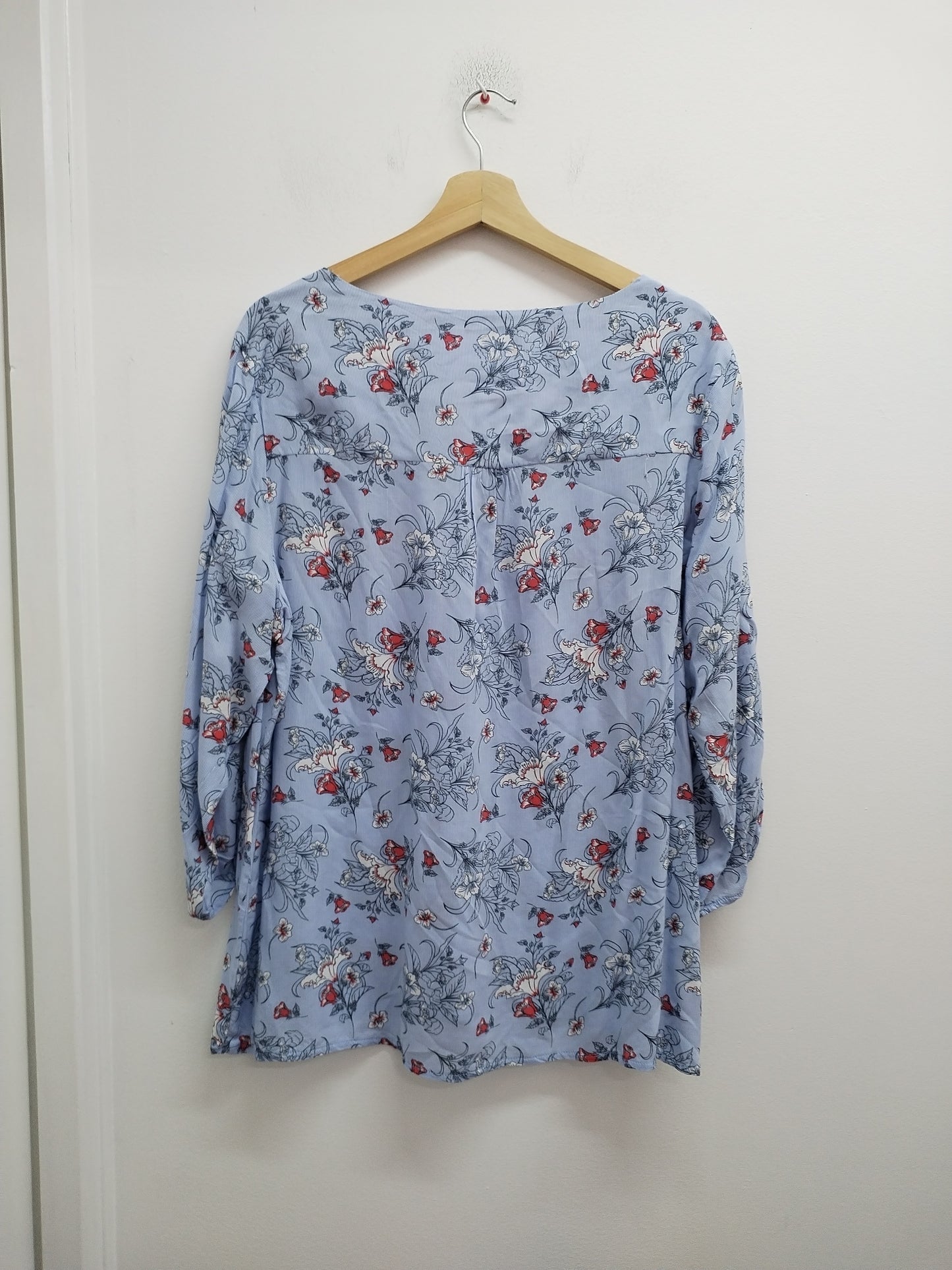 Tunique manches 3/4 bleue claire fleurie Taille 2XL