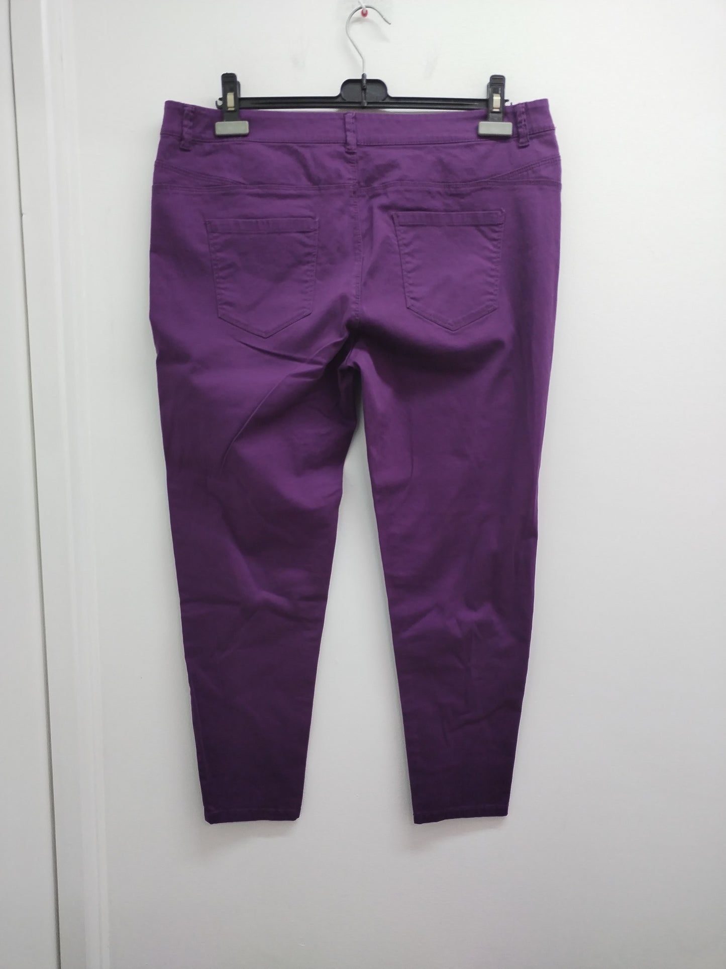 Pantalon violet Taille 50