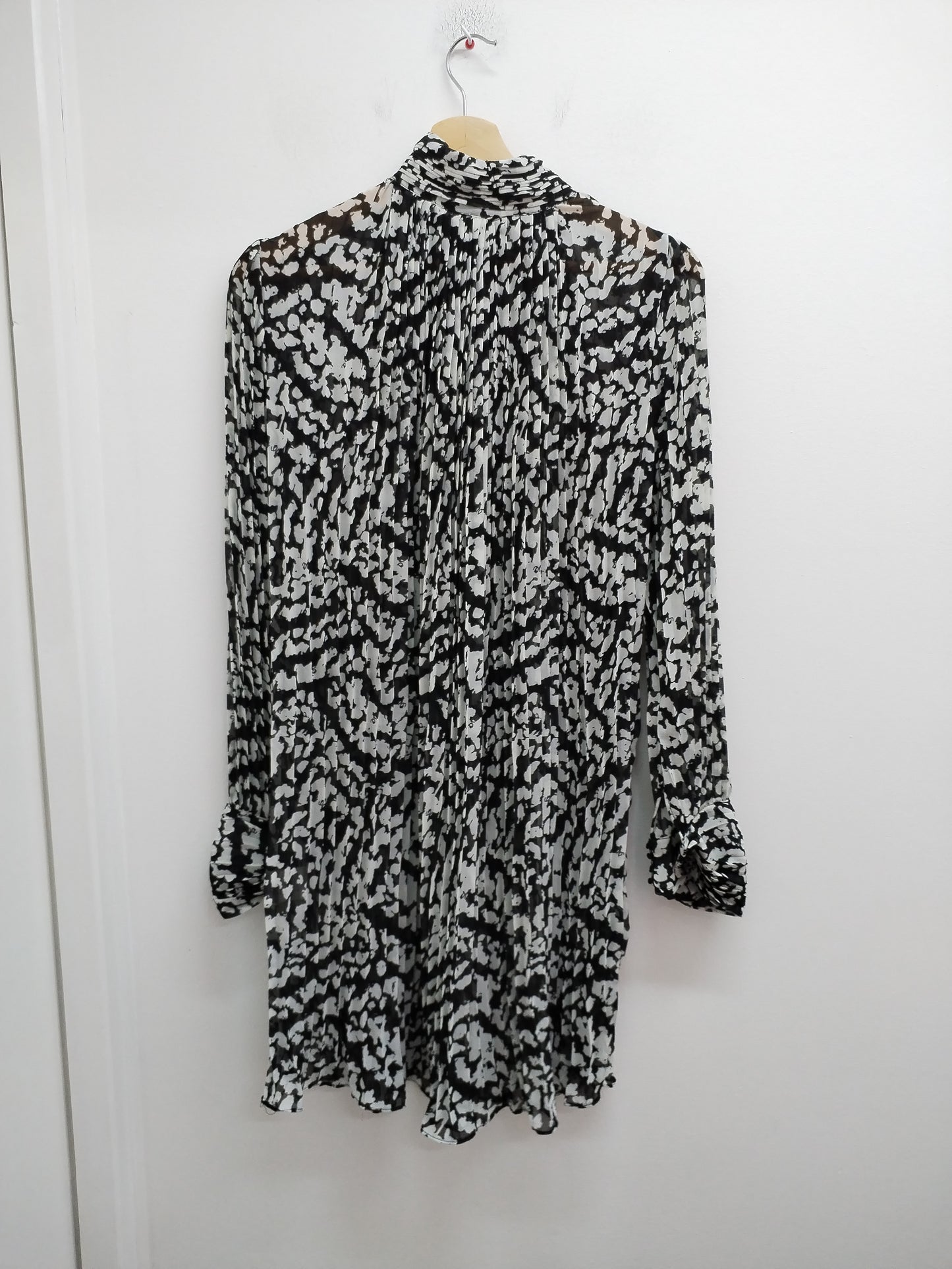 Robe manches longues Lili La Tigresse noire et blanche Taille M/L