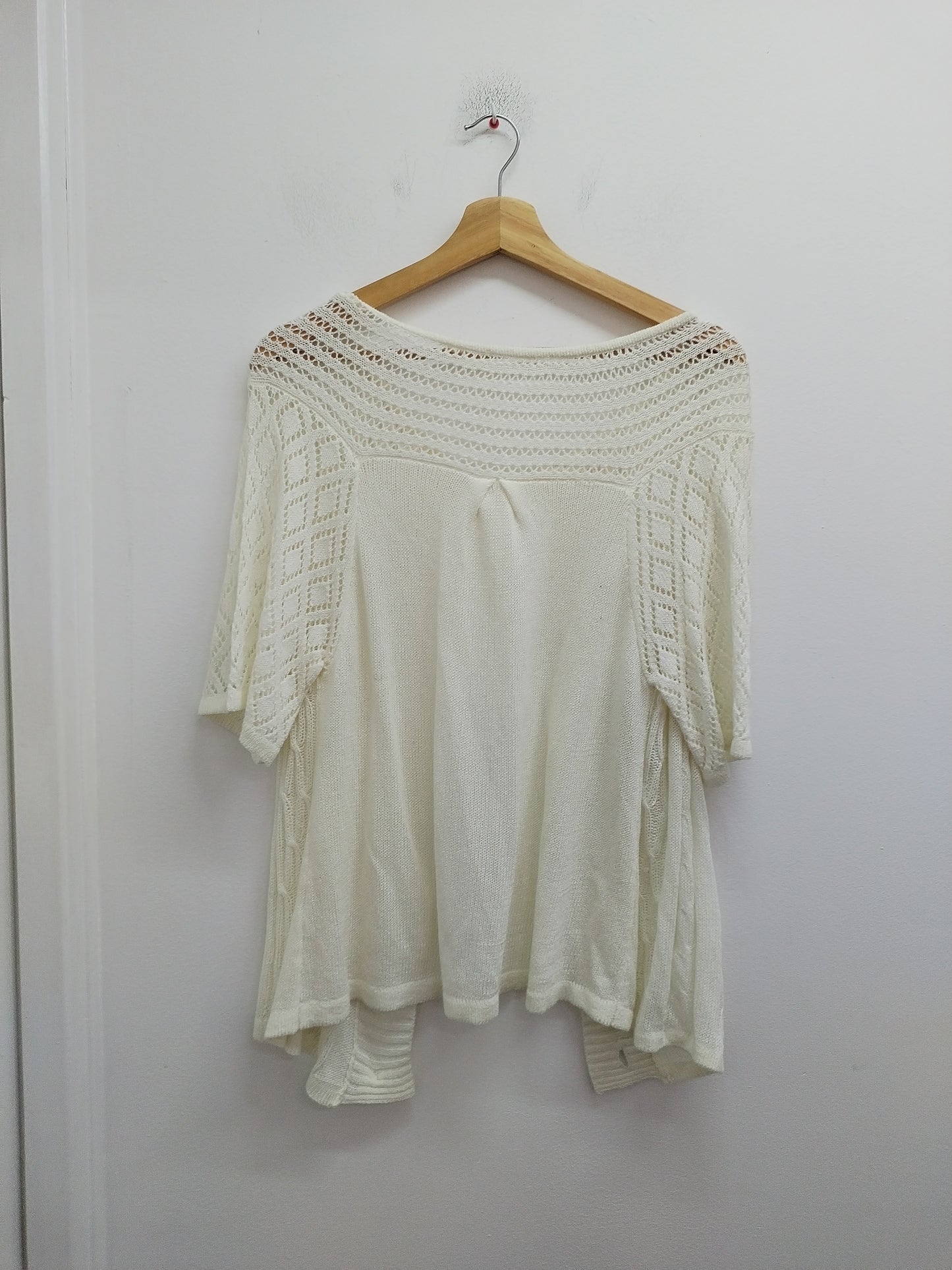 Gilet manches courtes mailles ajourées blanc cassé Taille M