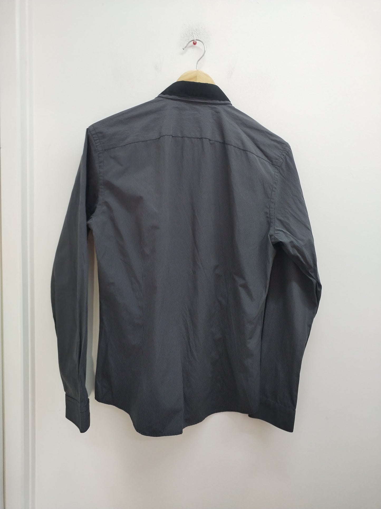 Chemise manches longues Celio noire et grise rayée Taille M
