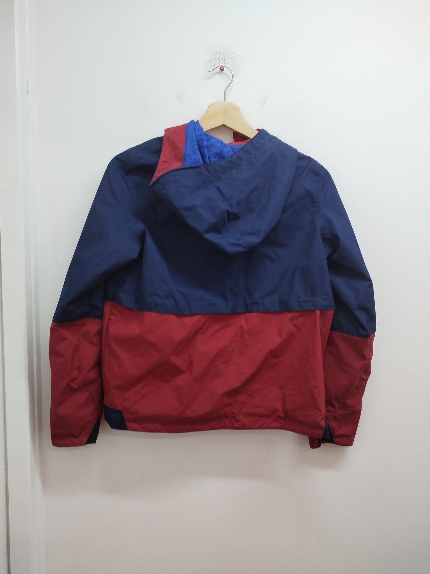 Coupe-vent Quechua marine et bordeaux Taille 12/13 Ans