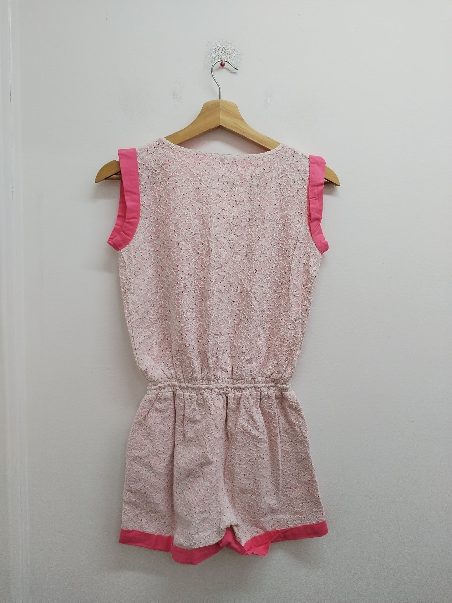 Combi-short Little Karl Marc John rose et blanc avec dentelle Taille 12 Ans