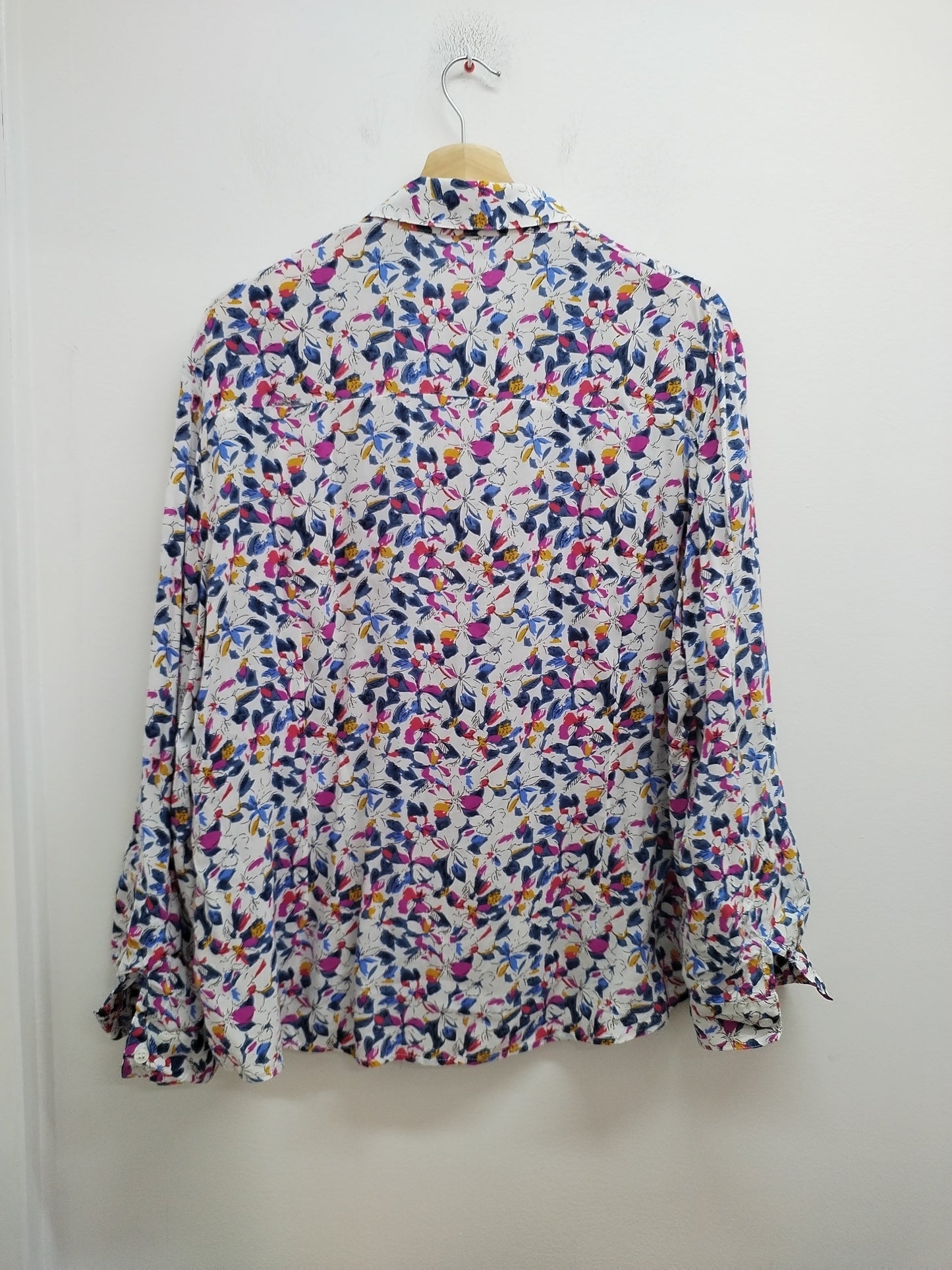 Chemise manches longues fleurie Taille XL