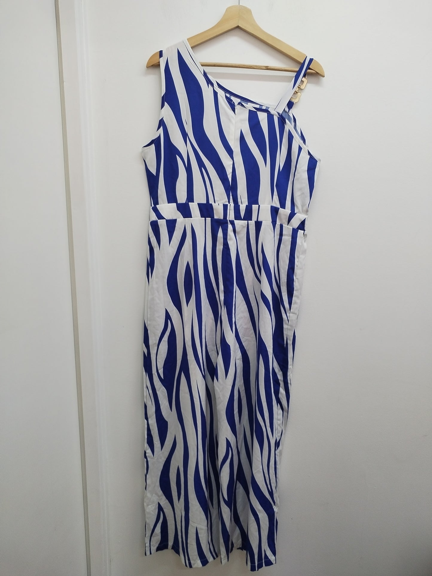 Combinaison Shein blanche et bleue Taille 40/42