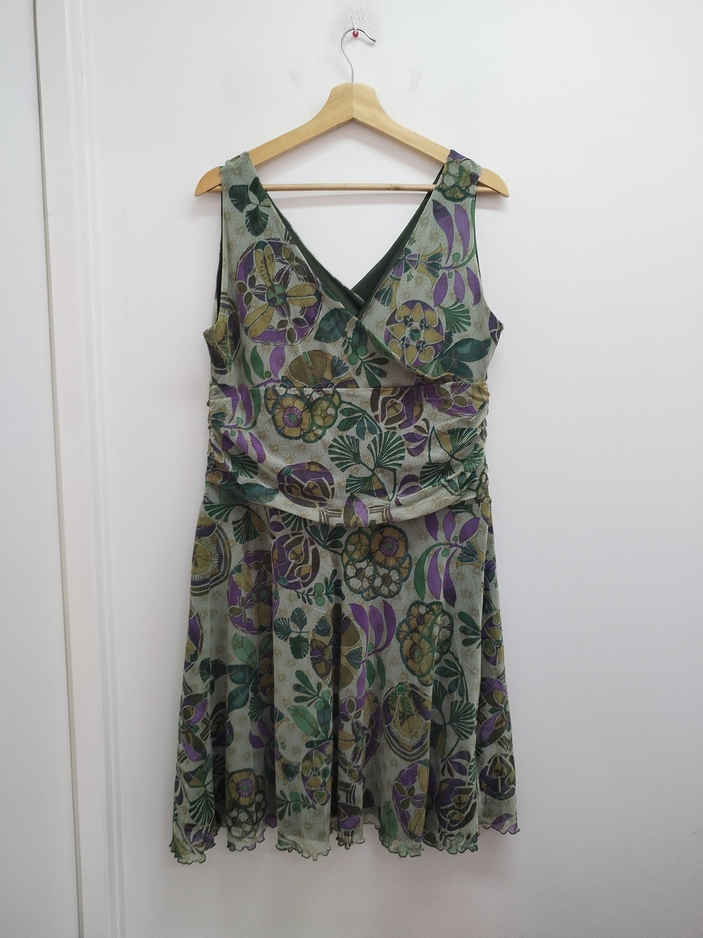 Robe sans manches Jacqueline Riu verte fleurie Taille 2XL