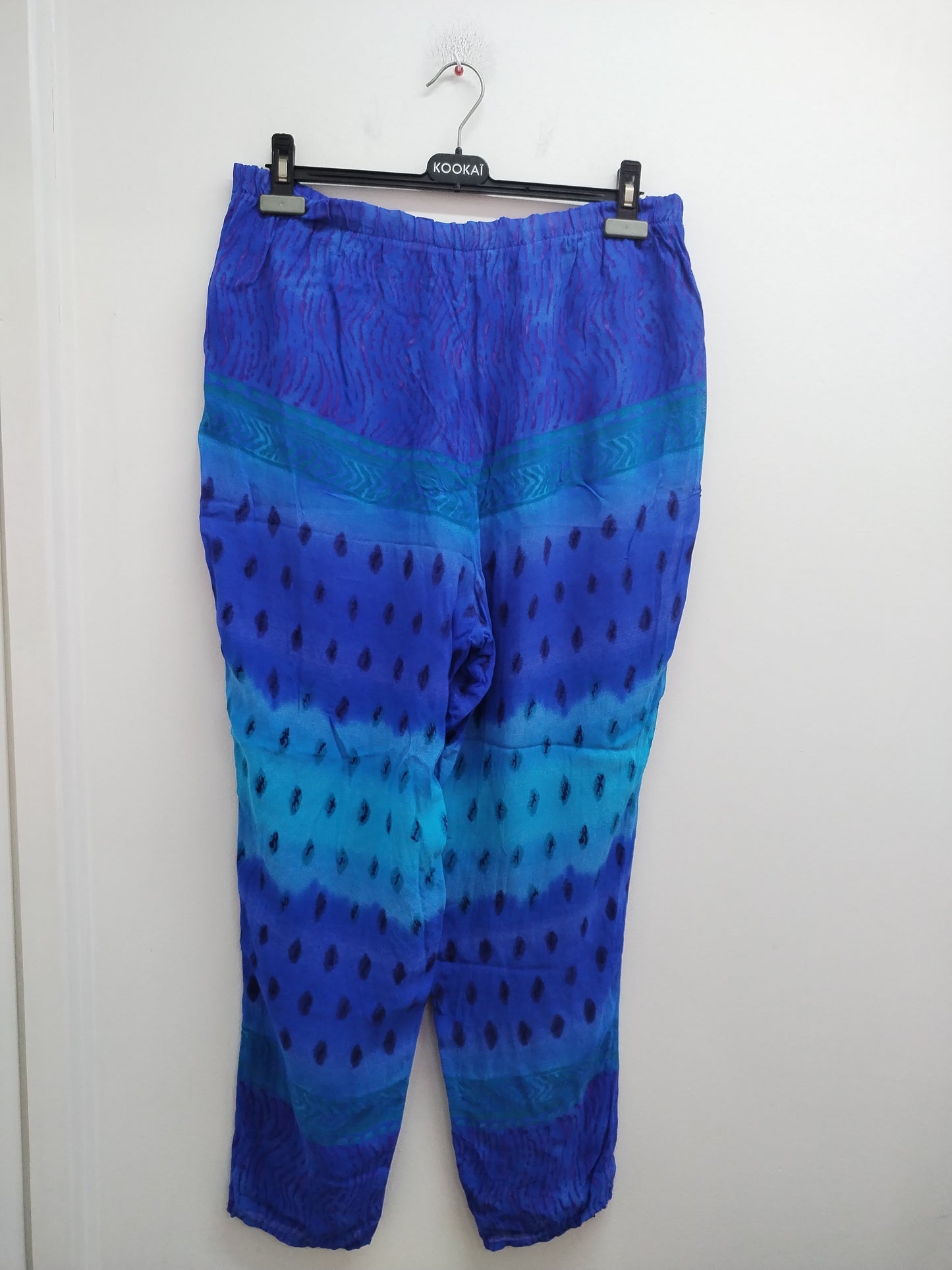 Pantalon fluide Fred Sabatier bleu à motifs Taille 50