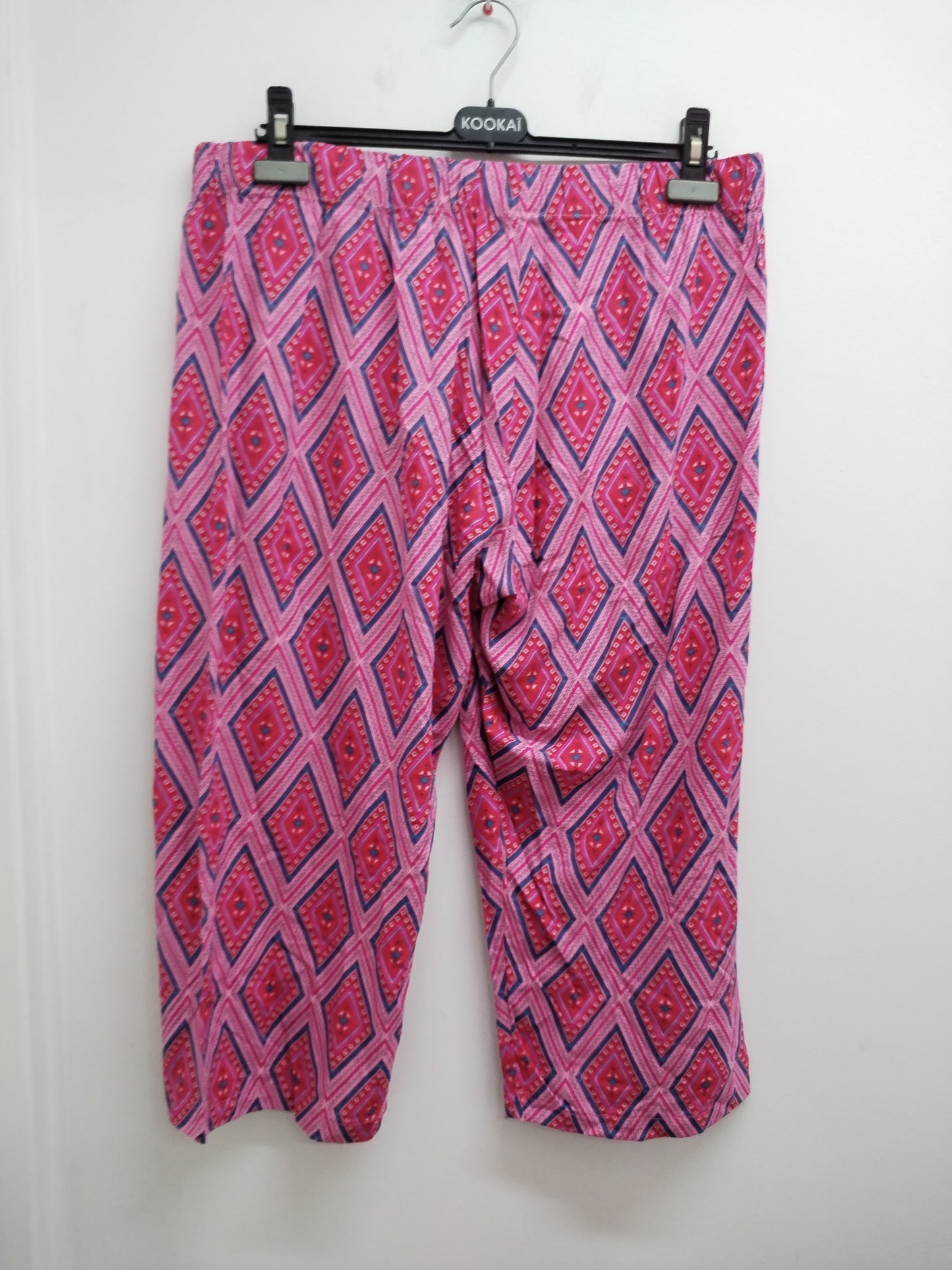Pantacourt fluide rose à motifs Taille XL