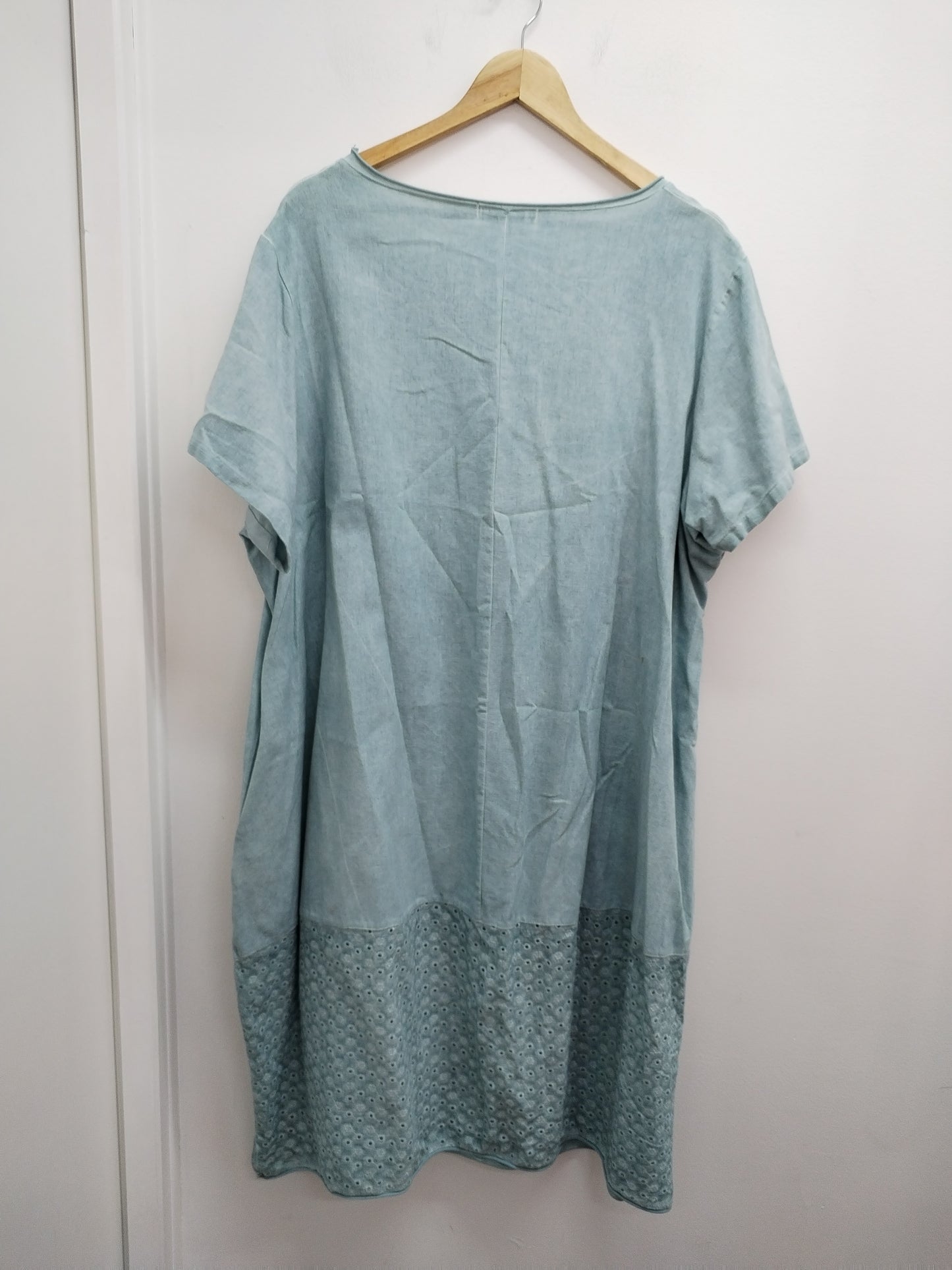 Robe manches courtes bleue claire avec impression Taille 3XL