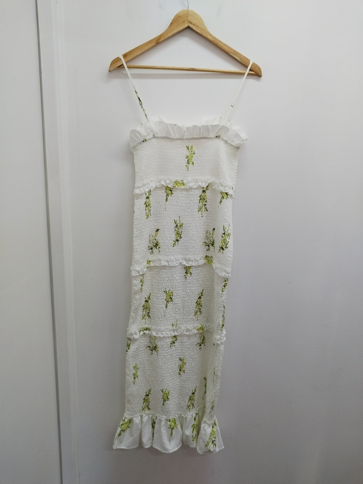 Robe sirène à bretelles Shein blanche fleurie Taille L