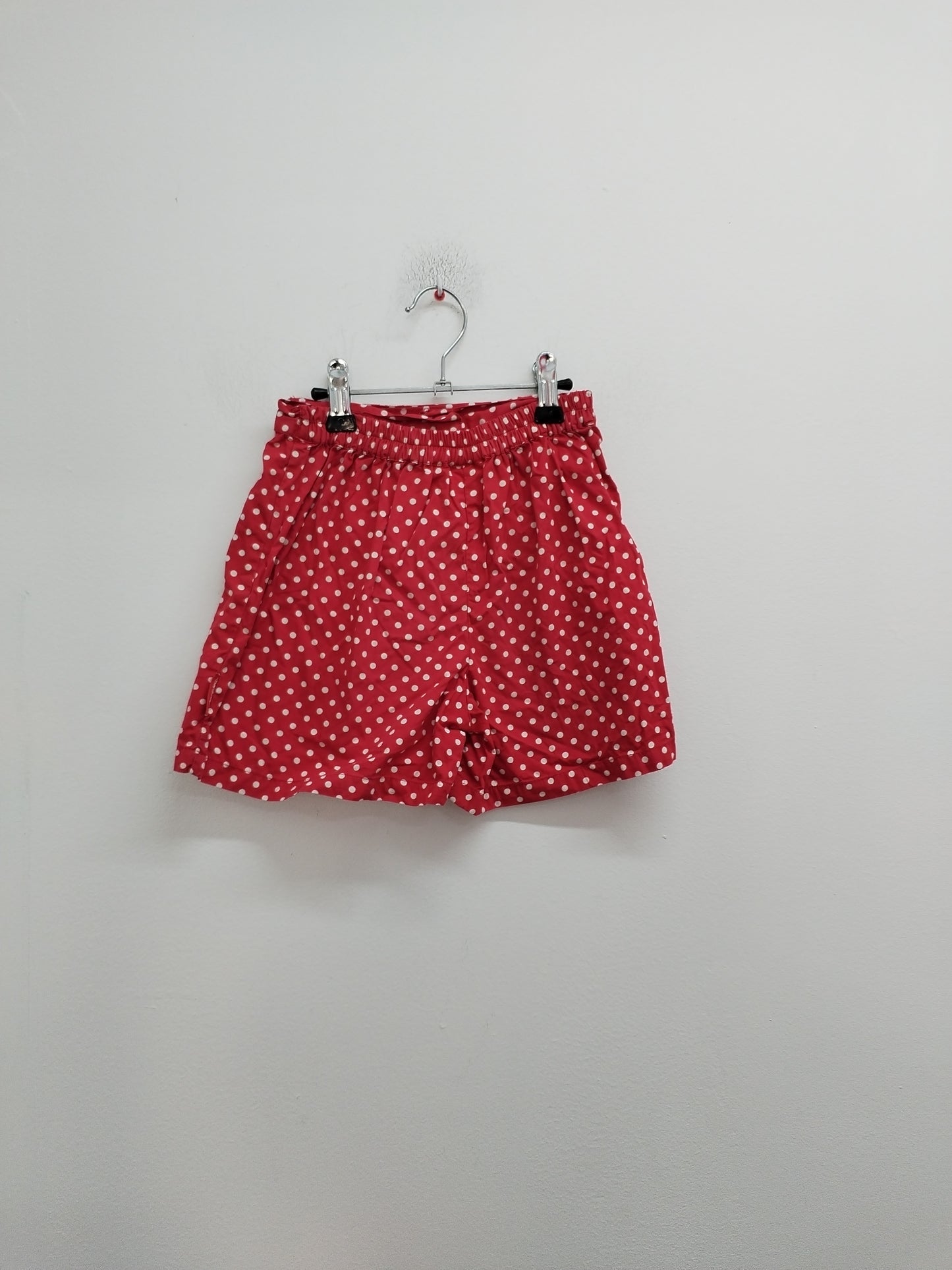 Jupe short Disneyland Paris rouge à pois Taille 6 Ans