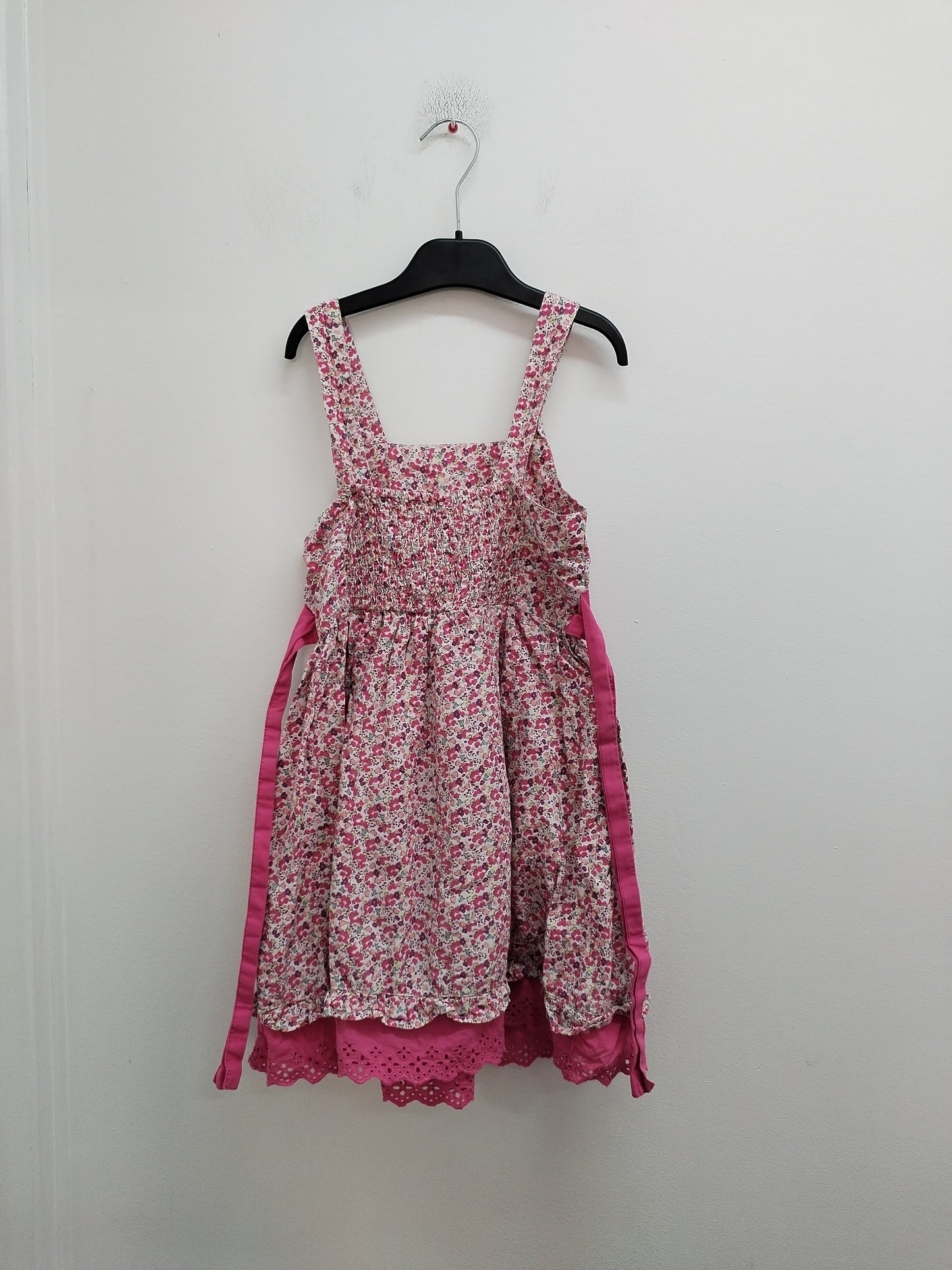 Robe à bretelles NKY rose et fleurie Taille 6 Ans