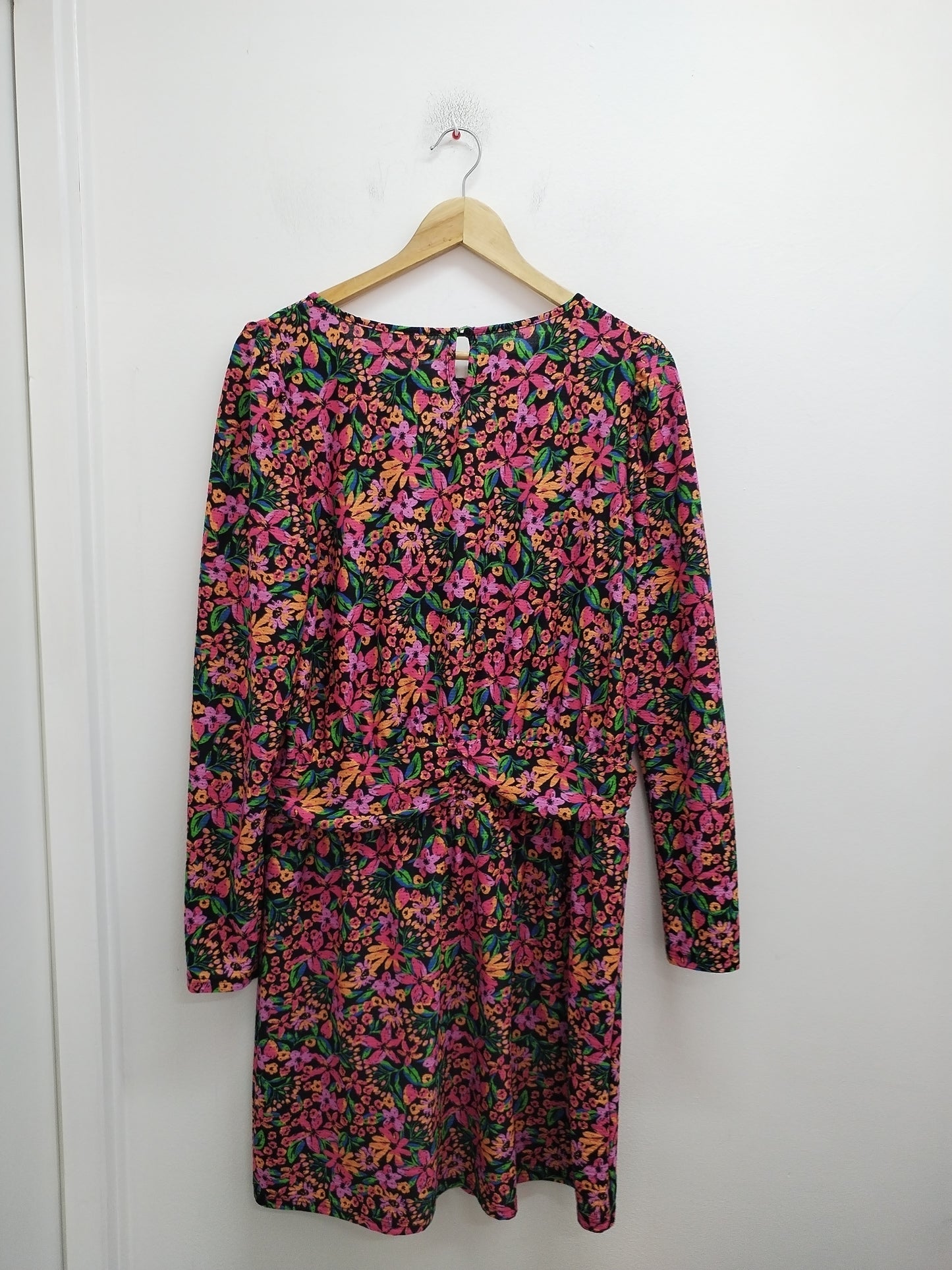 Robe manches longues Promod noire fleurie Taille L