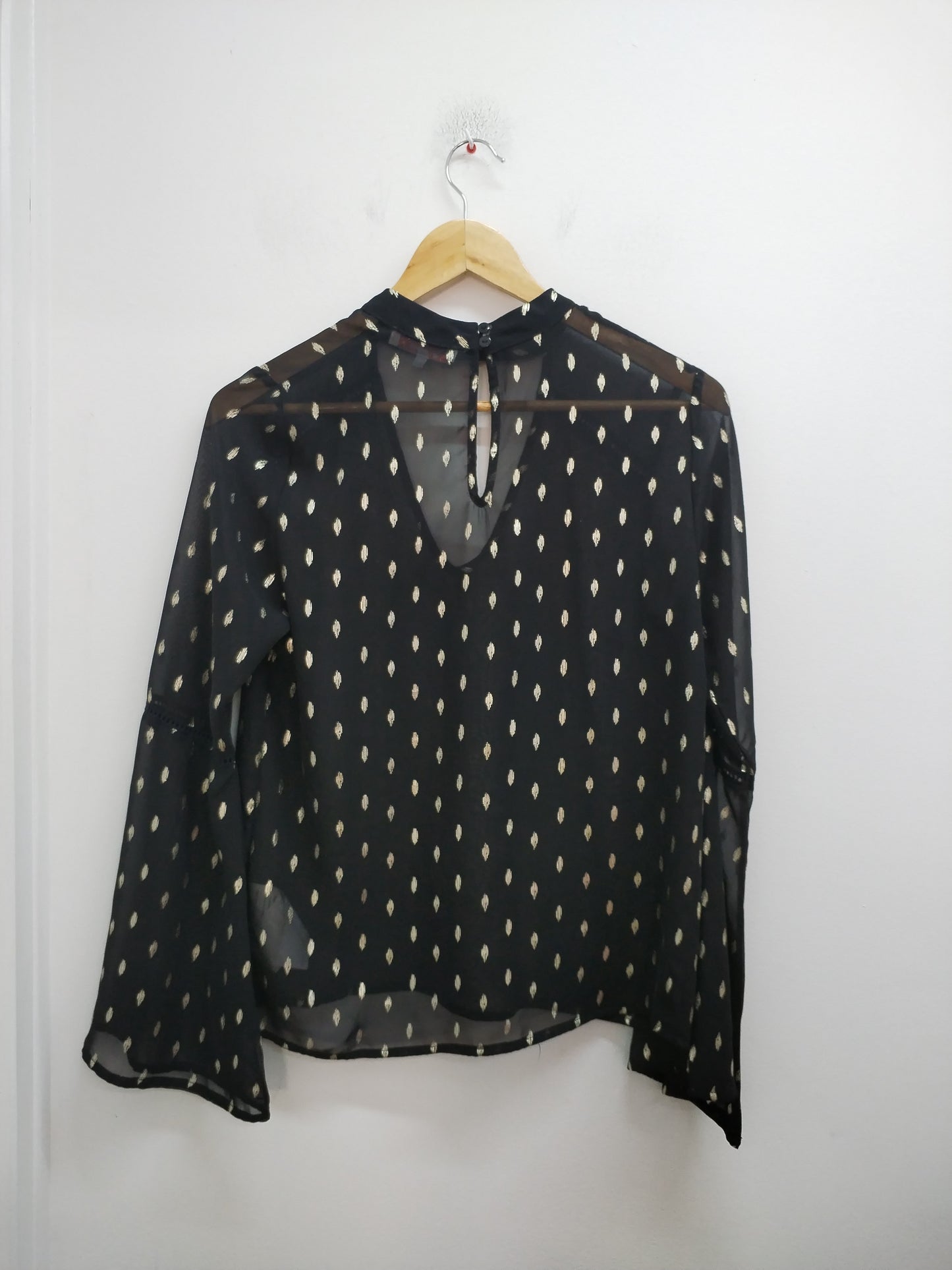 Tunique en voile Morgan noire à motifs plumes dorées Taille 42