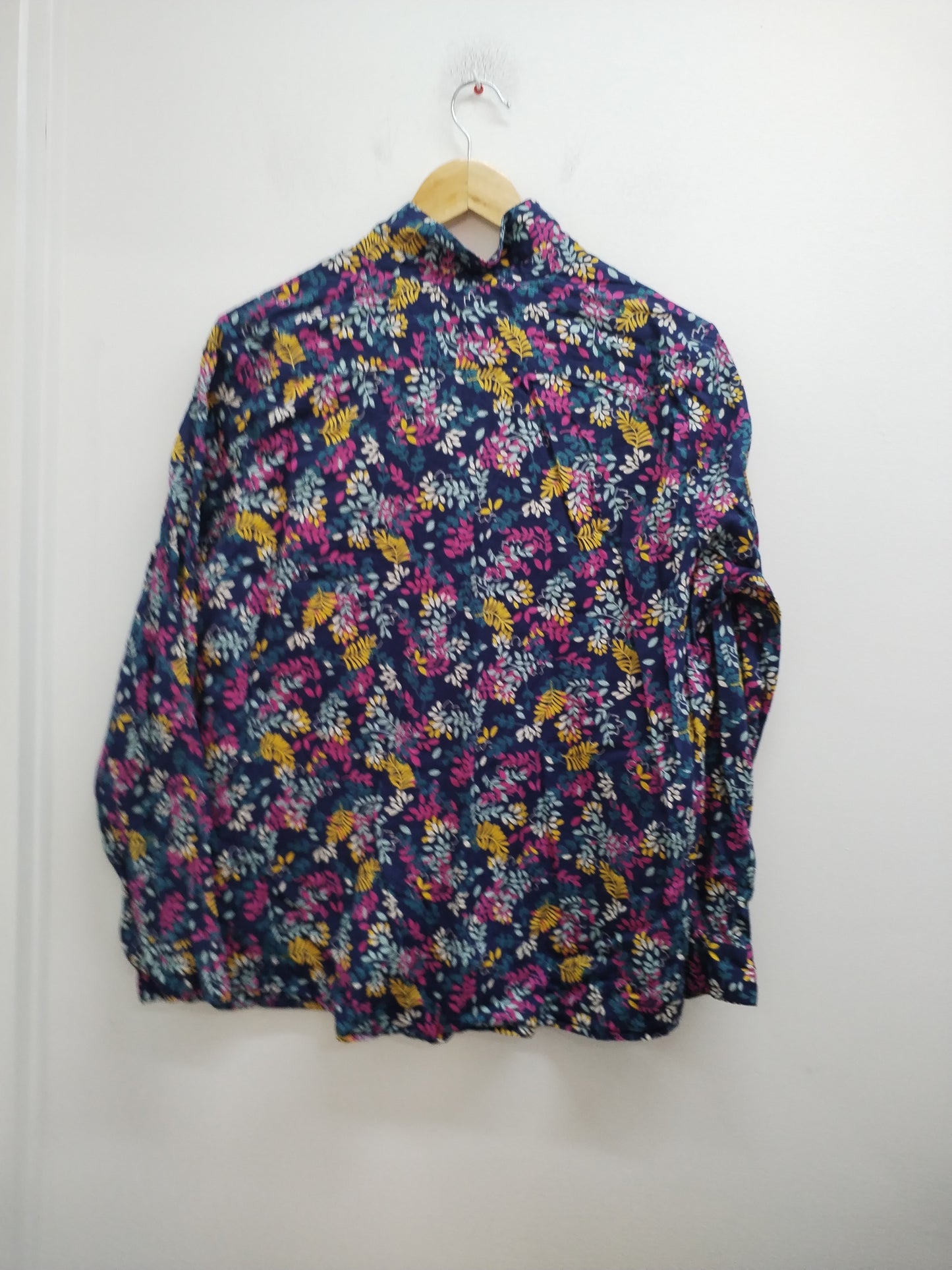 Chemise manches longues Balsamik marine fleurie Taille 48