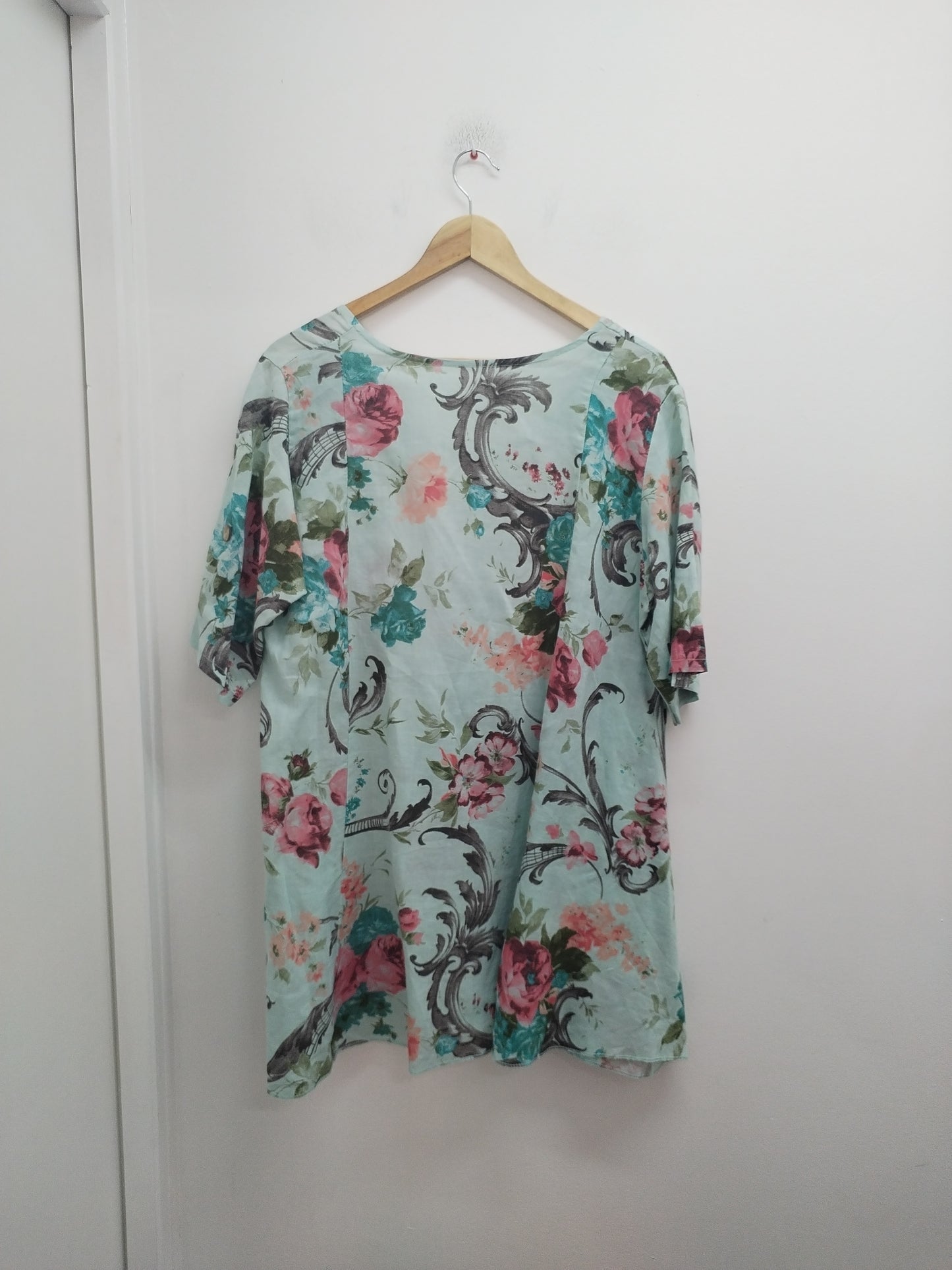 Robe manches courtes turquoise fleurie Taille XL