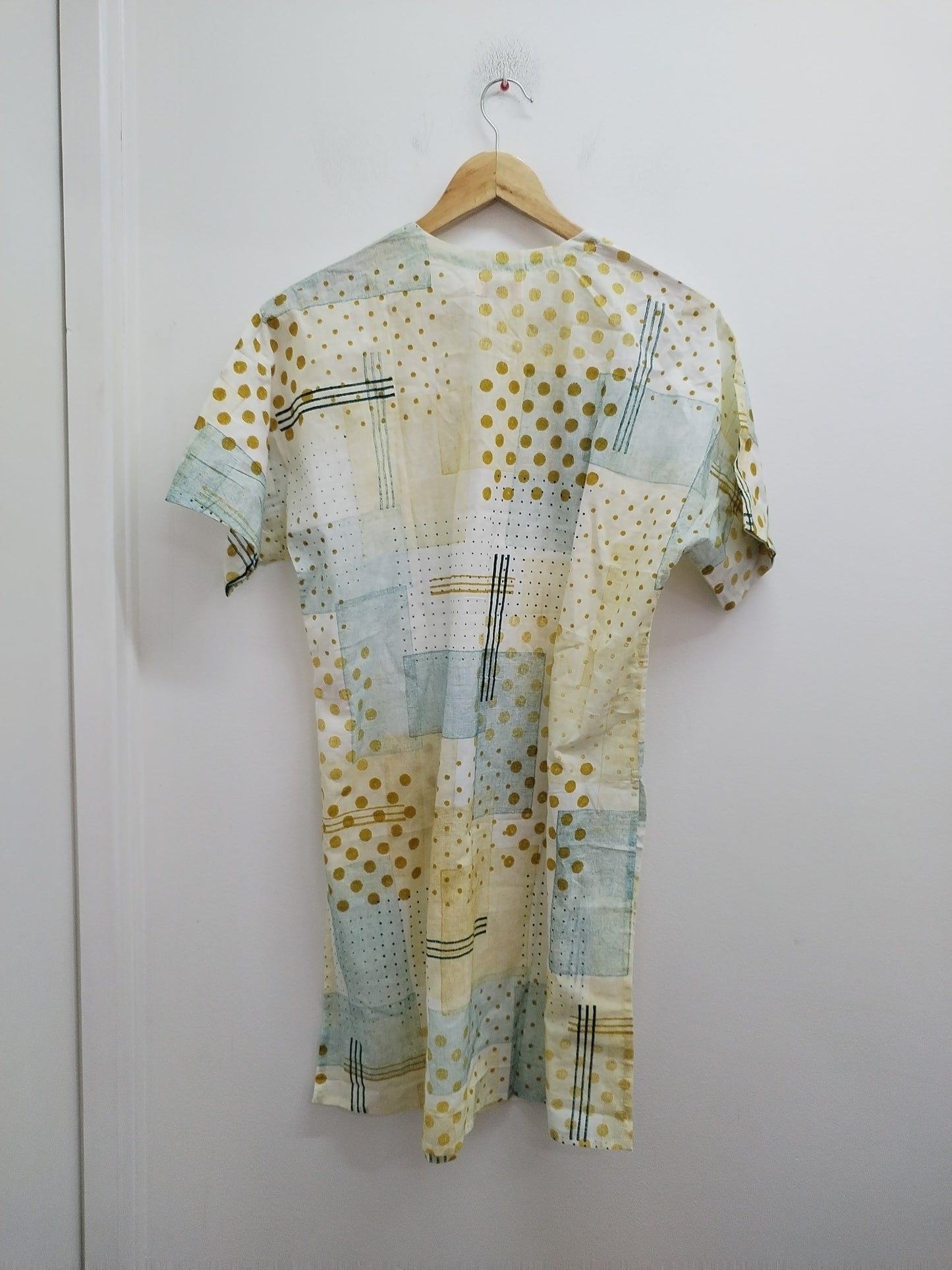 Robe manches courtes Fabindia à motifs Taille M