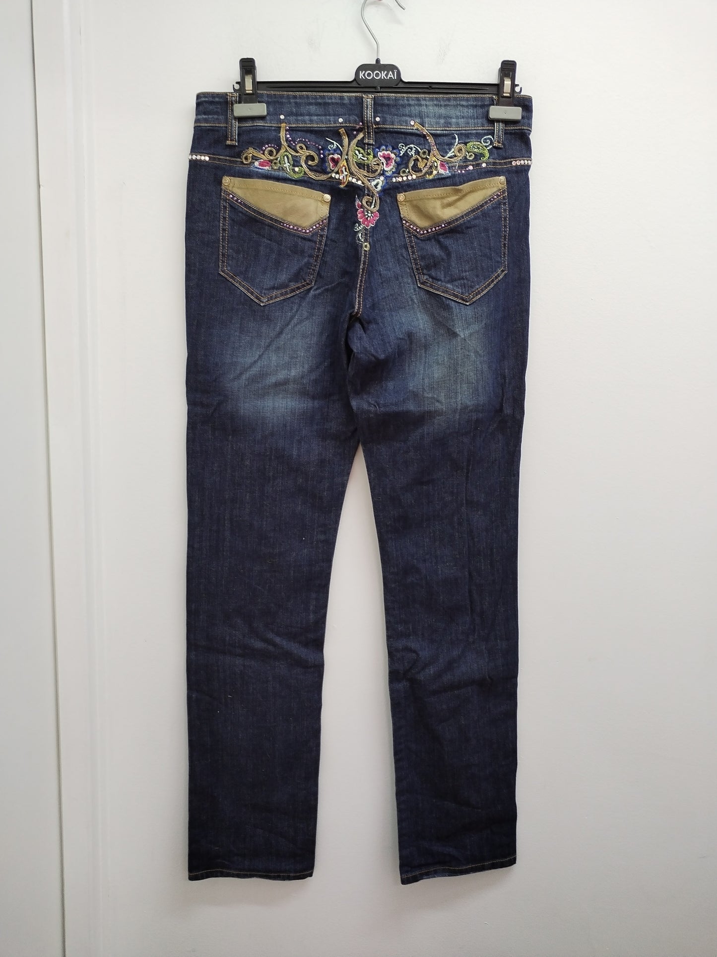 Jeans Cappoera bleu foncé avec strass et broderie Taille 40