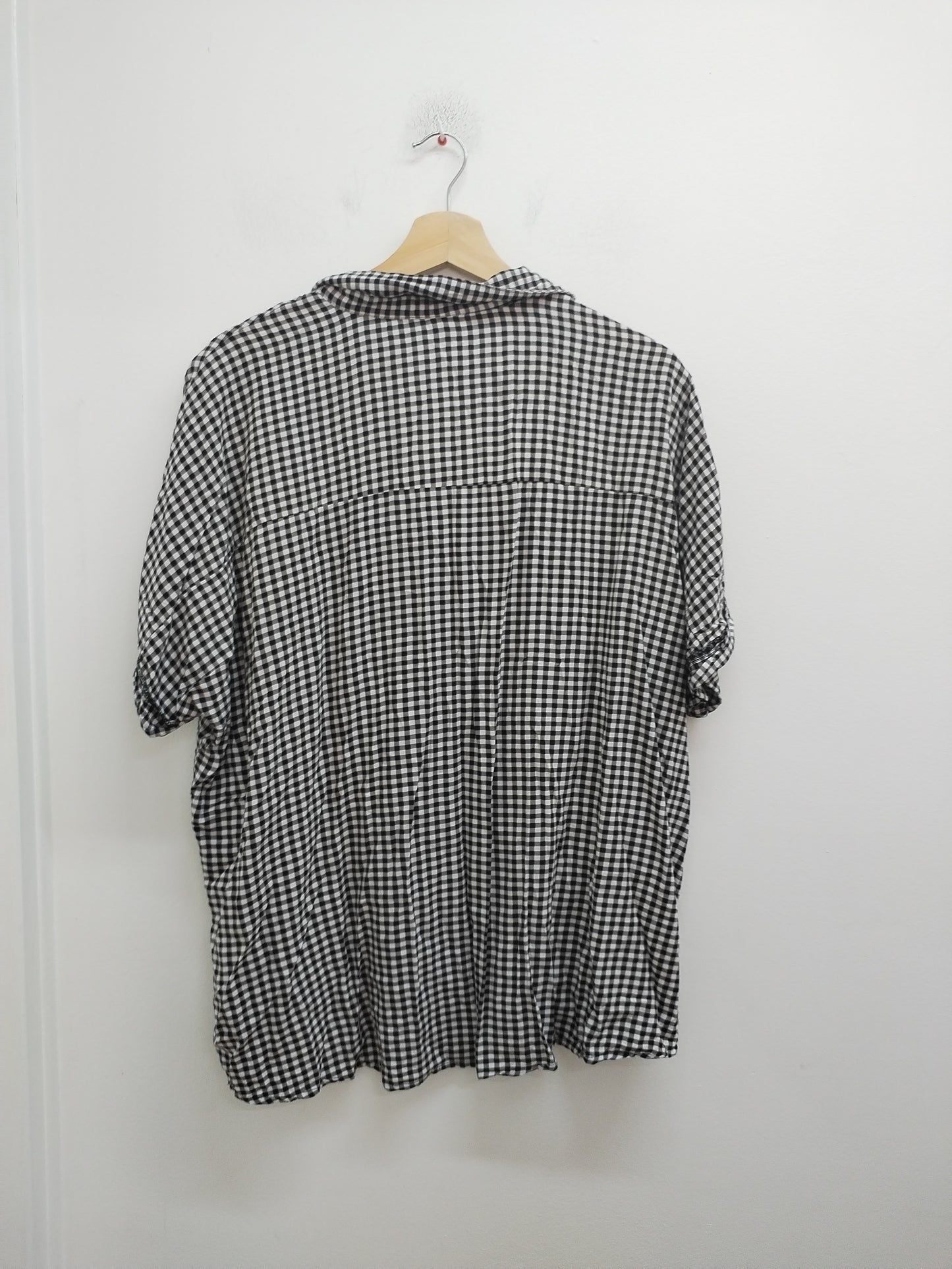 Chemise manches courtes Body Flirt à carreaux noirs et blancs Taille 52