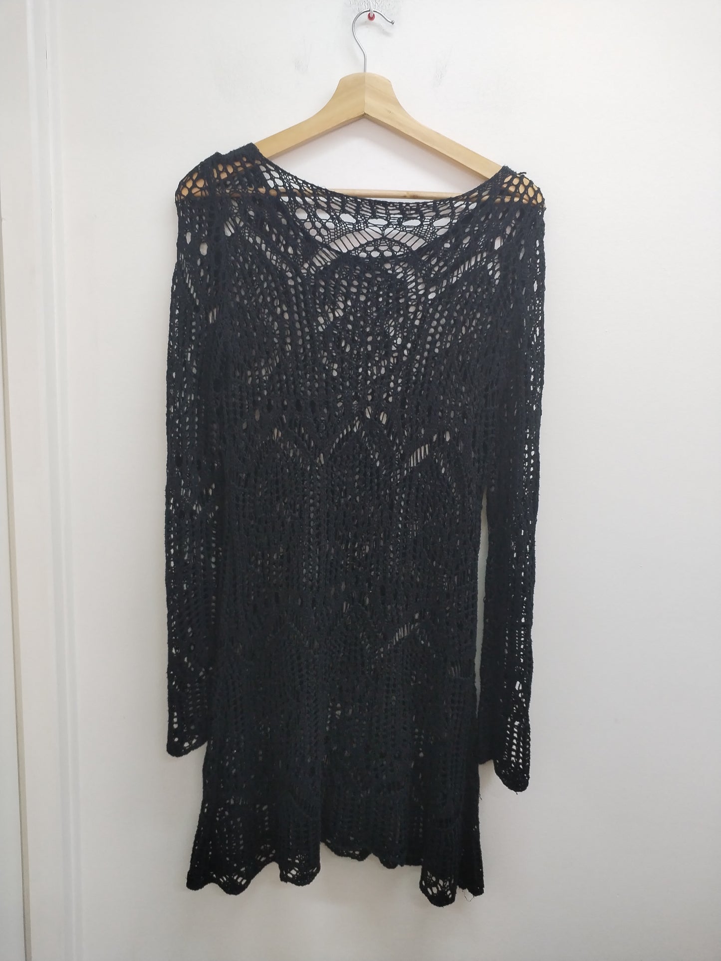 Robe manches longues en mailles ajourées noire Taille L/XL