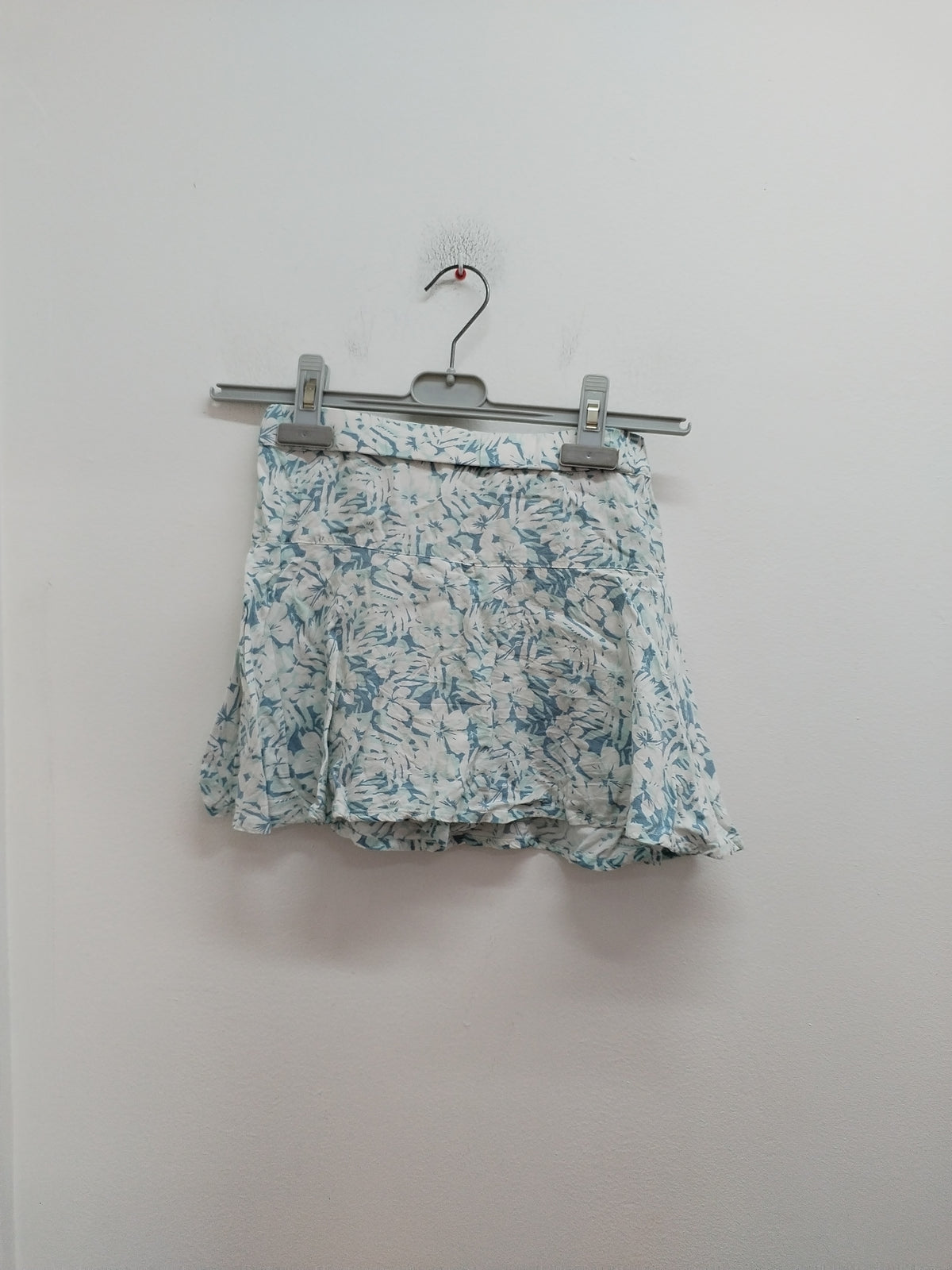 Jupe short Fashion Private Compagny fleurie Taille 10 Ans