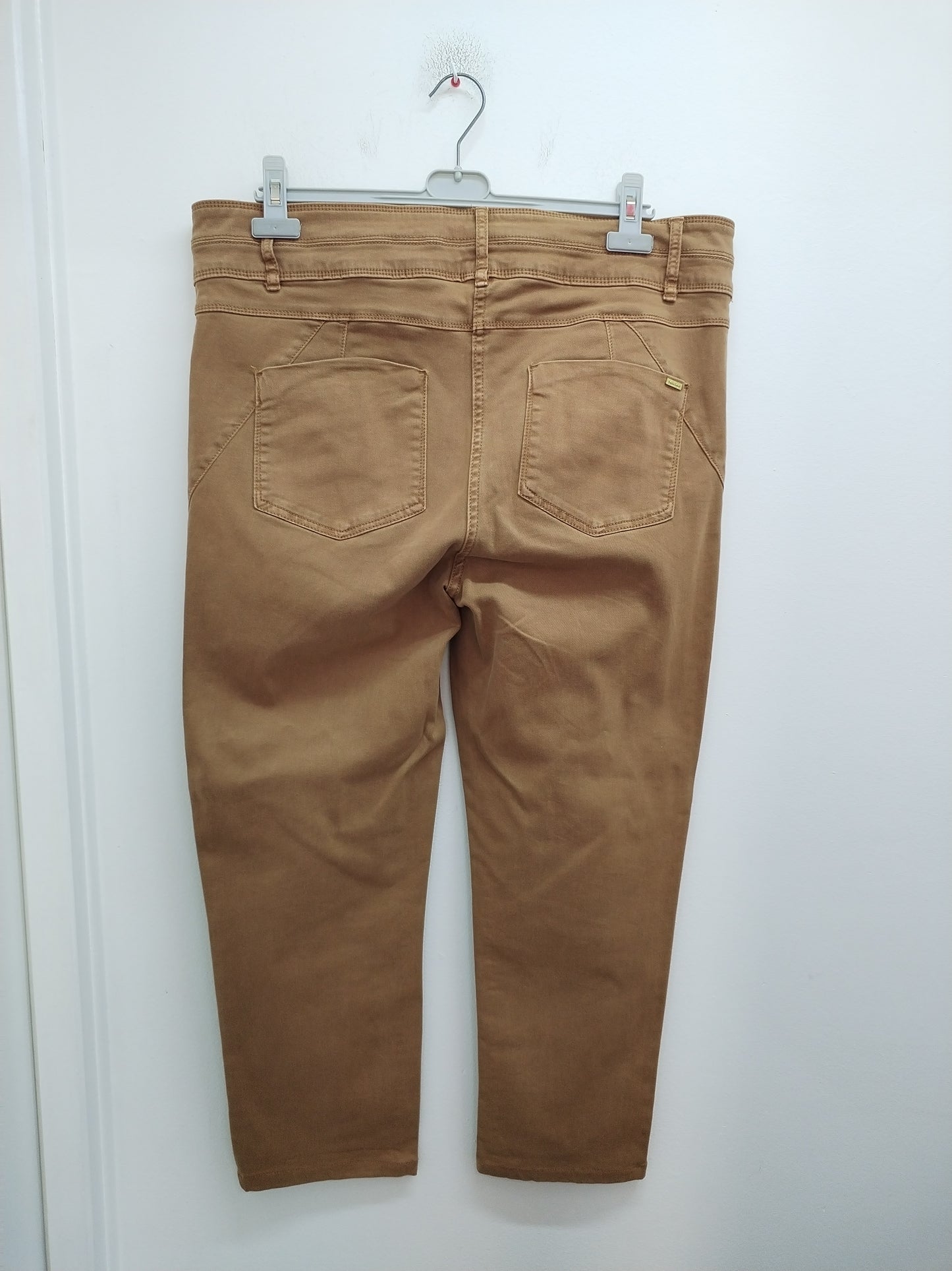 Jeans Raccourci Taille Haute Grain de Malice marron clair Taille 48