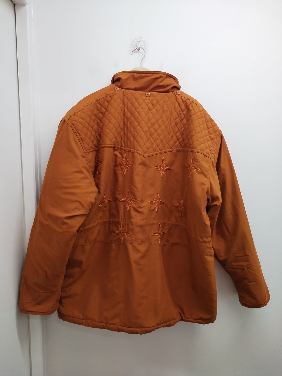 Manteau rouille avec broderie Taille 46/48