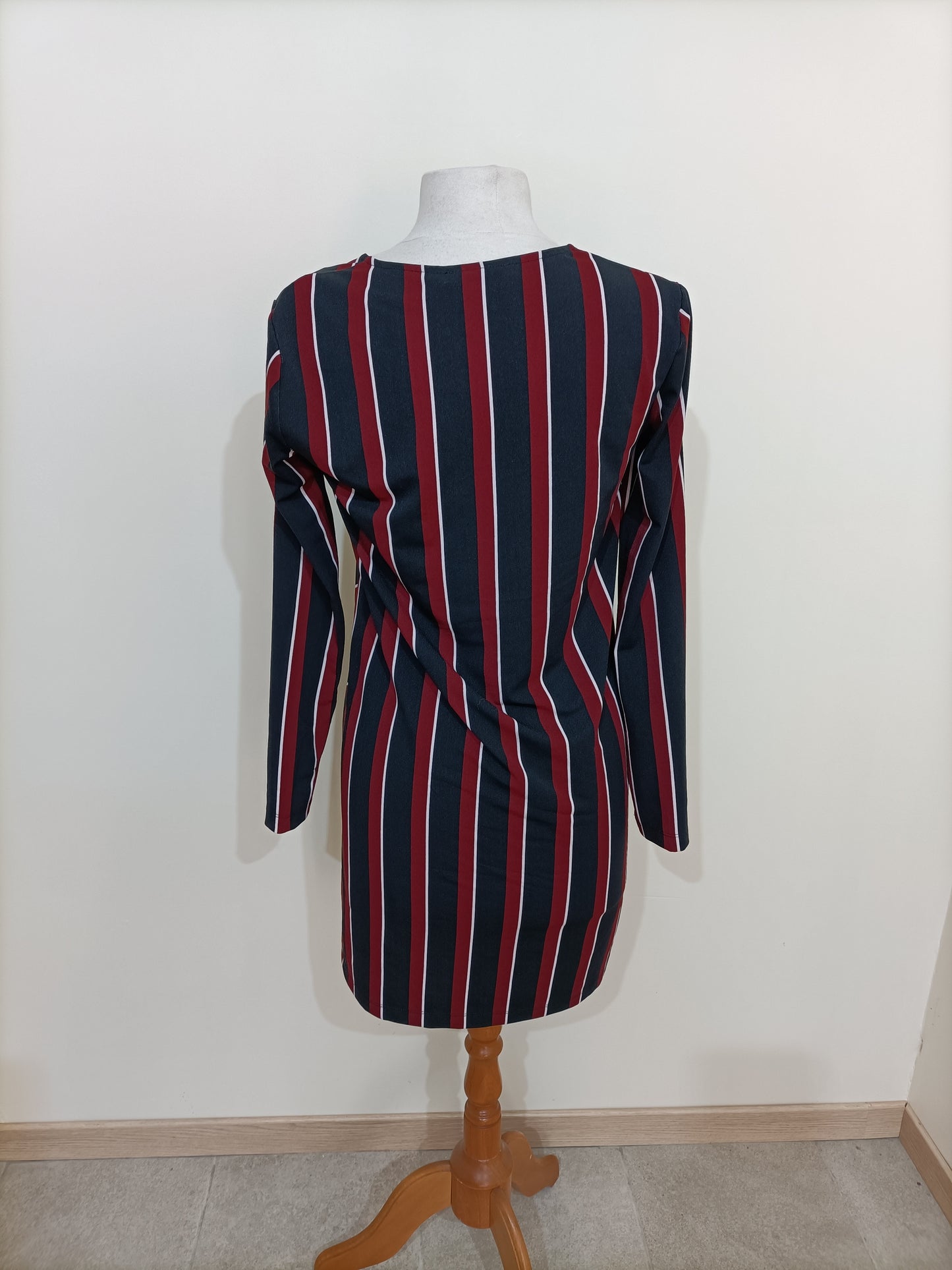 Robe Mango rayée à manches longues Taille S