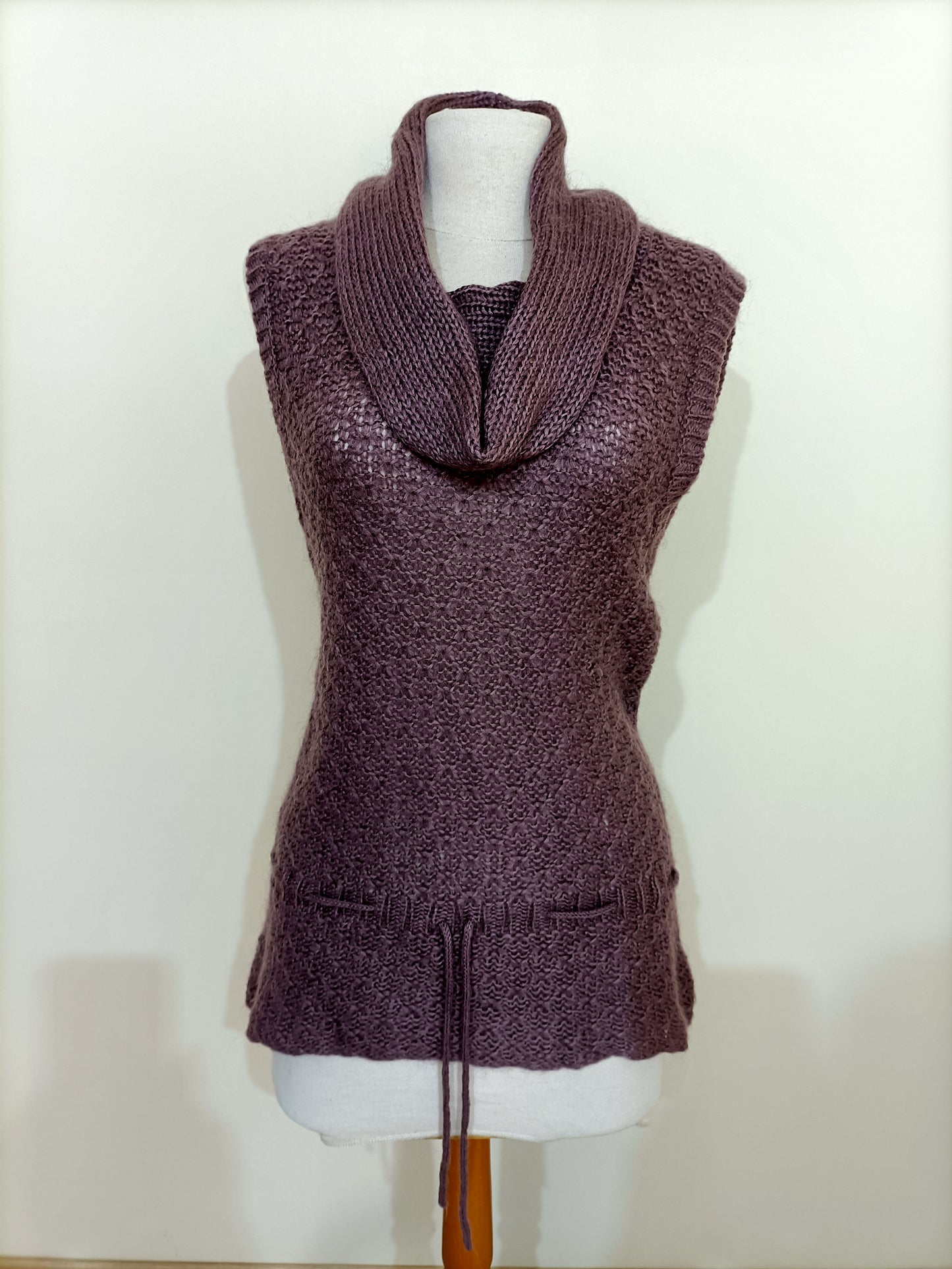 Pull Etam rose sans manches Taille 36
